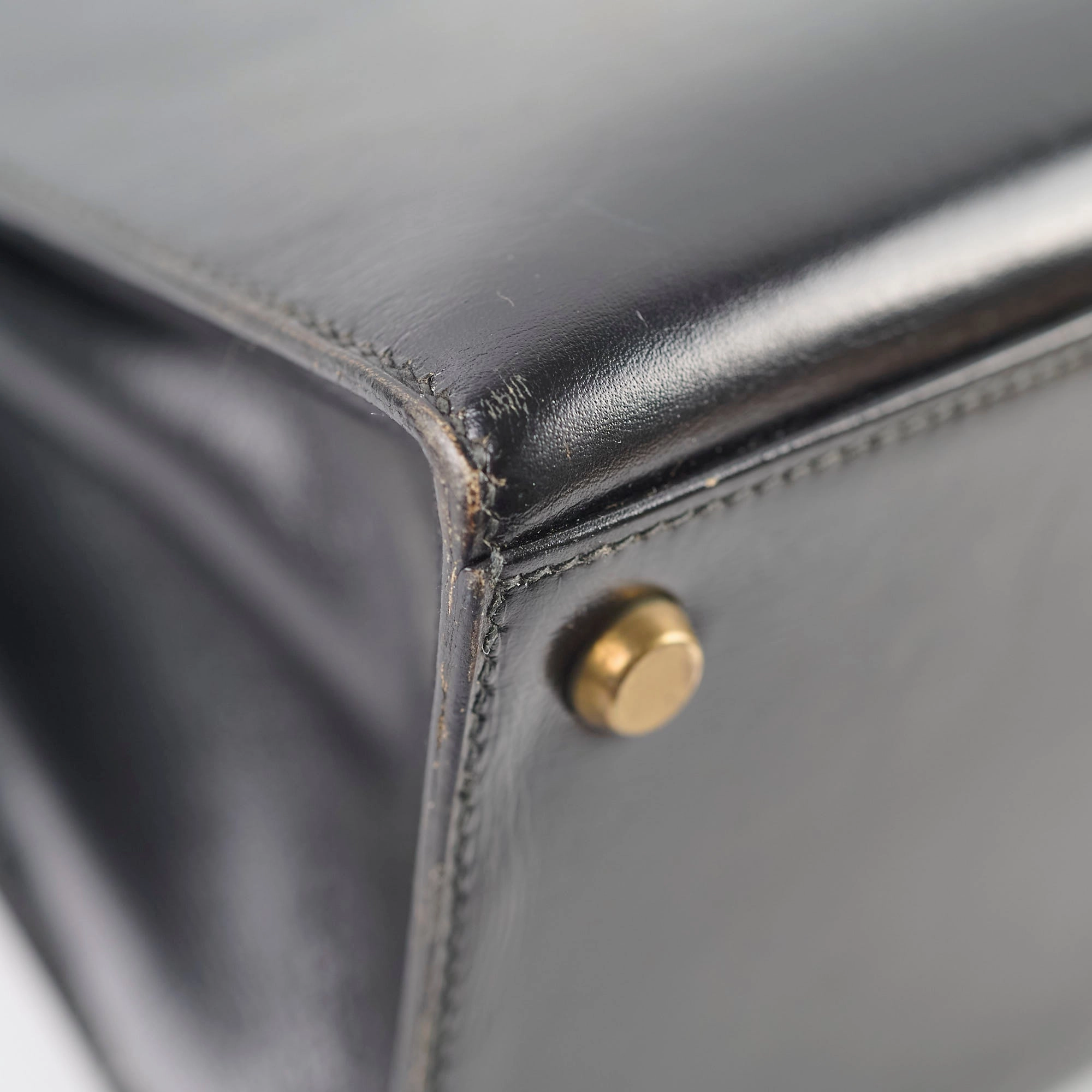 Hermes Vintage Kelly 32 Box Black J Circle Stamp 1980