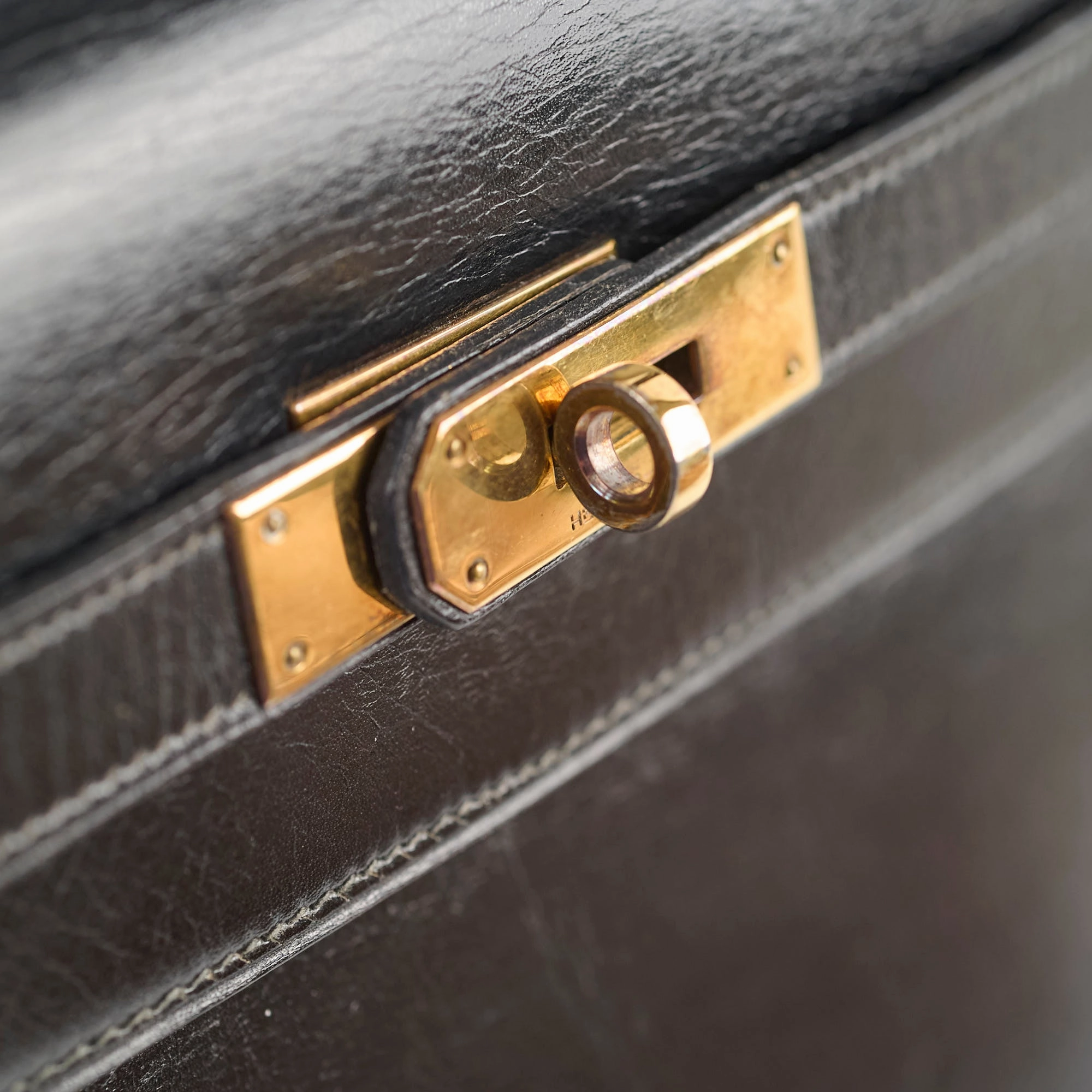 Hermes Vintage Kelly 32 Box Black J Circle Stamp 1980