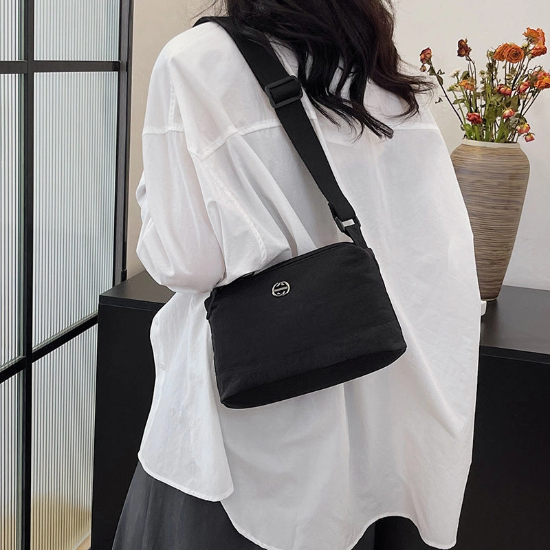 Korean messenger bag versatile