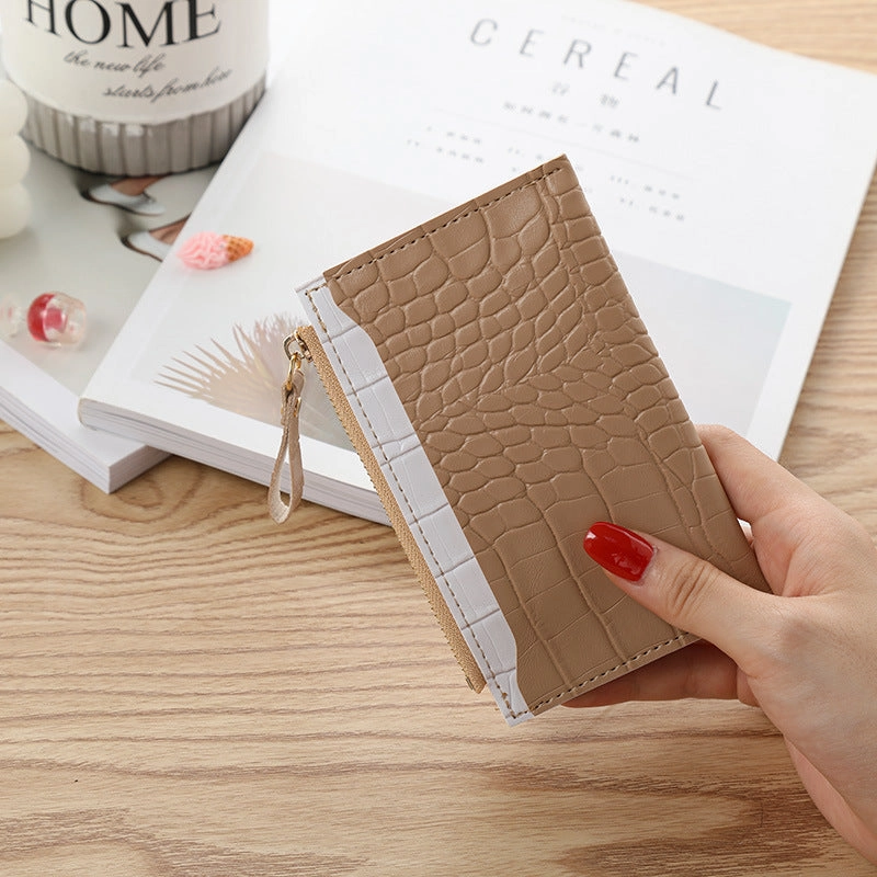 Ladies wallet alligator pattern
