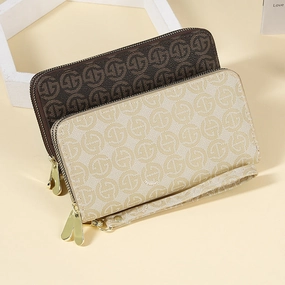 Large capacity multi-card clutch wallet