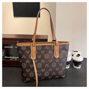 Letter large capacity tote bag