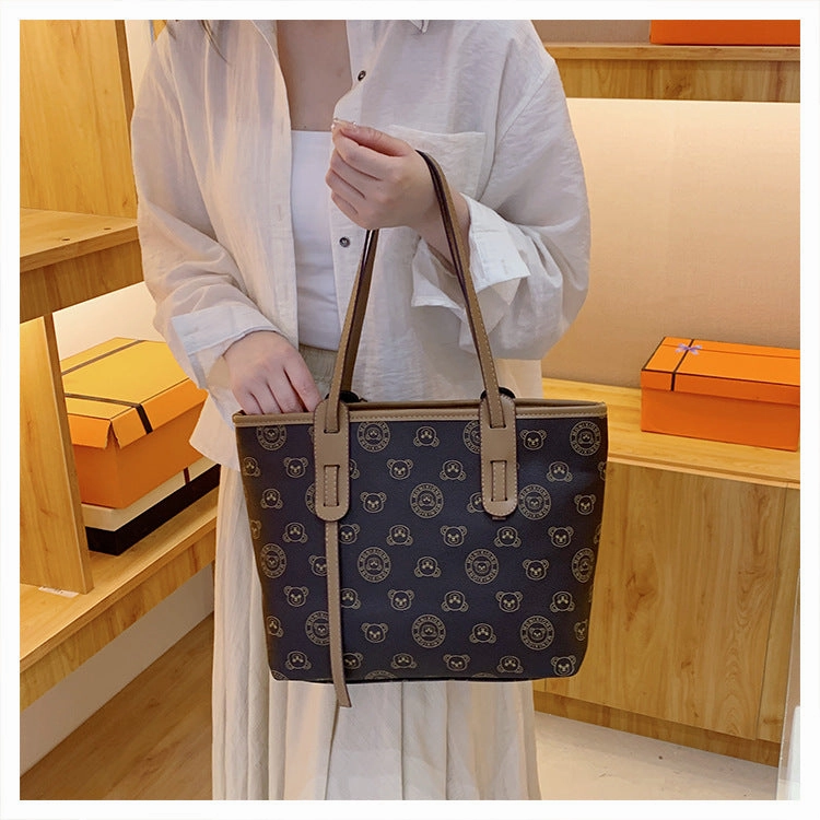 Letter large capacity tote bag