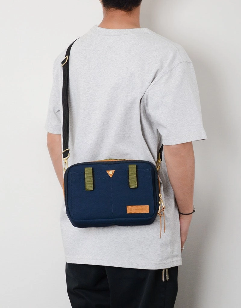link Shoulder Bag No.02347-V2