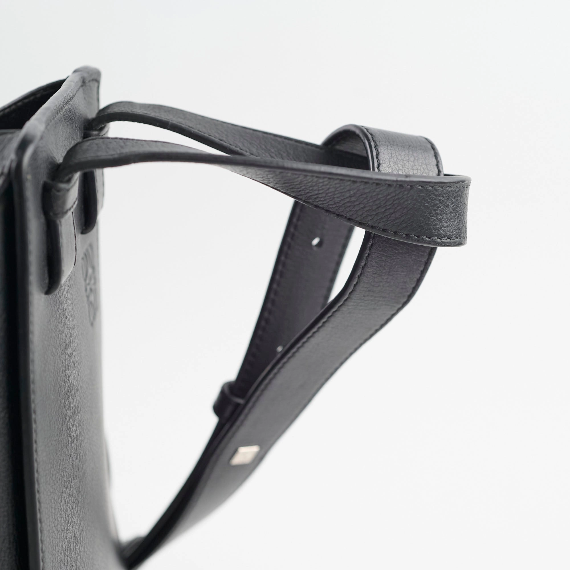 Loewe Hammock Small Black