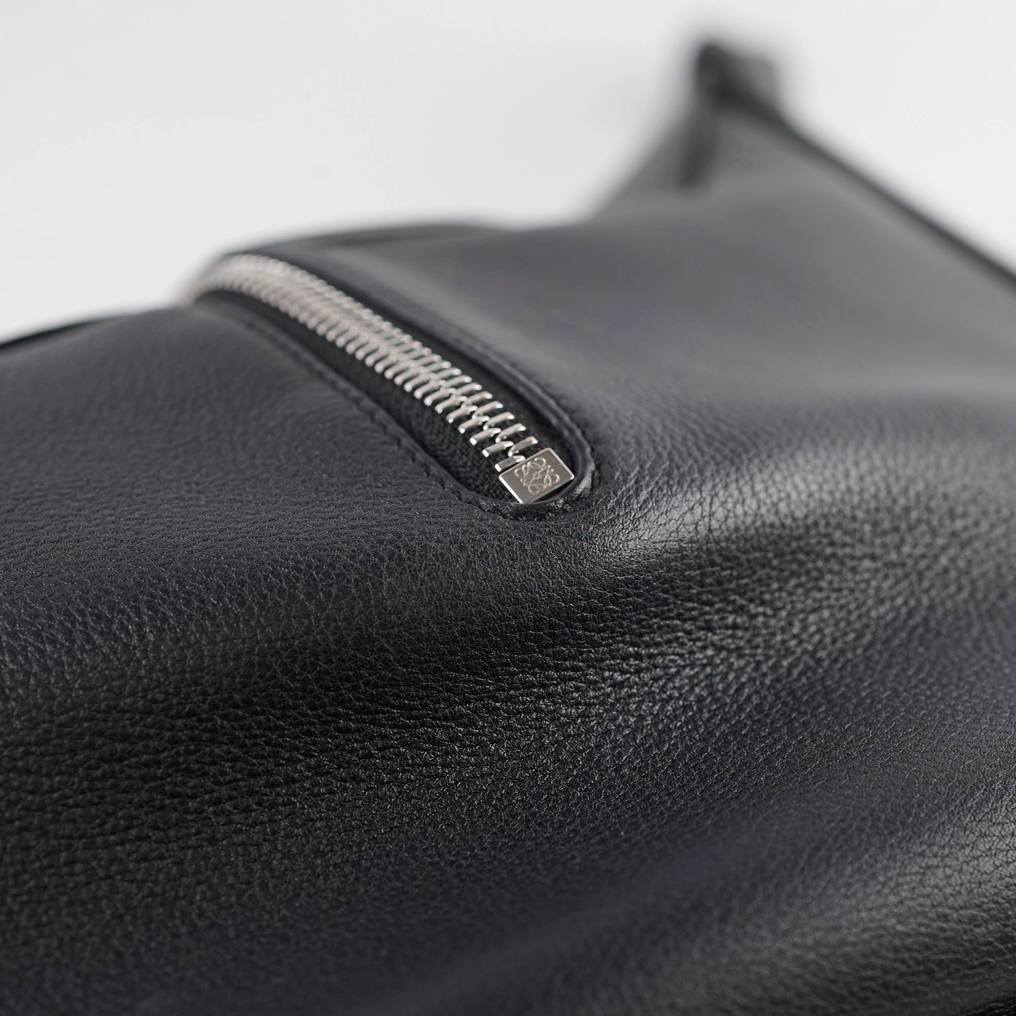 Loewe Hammock Small Black