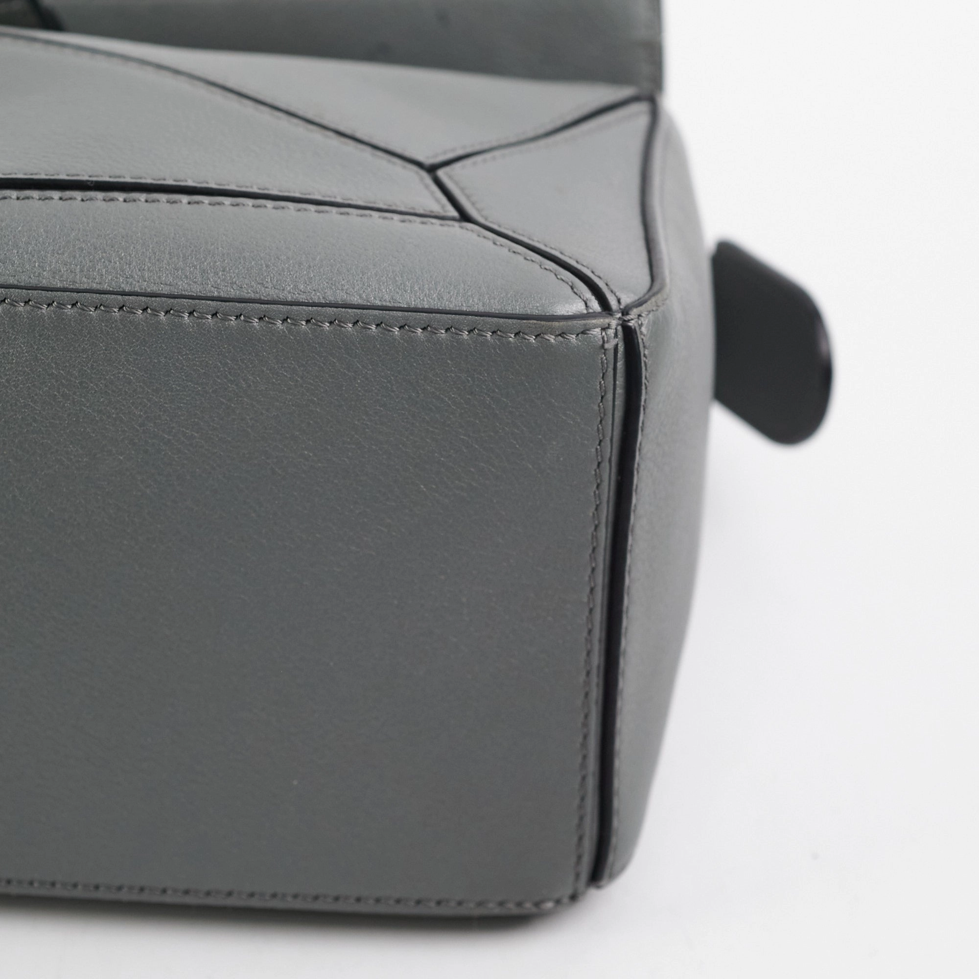 Loewe Puzzle Small Grey