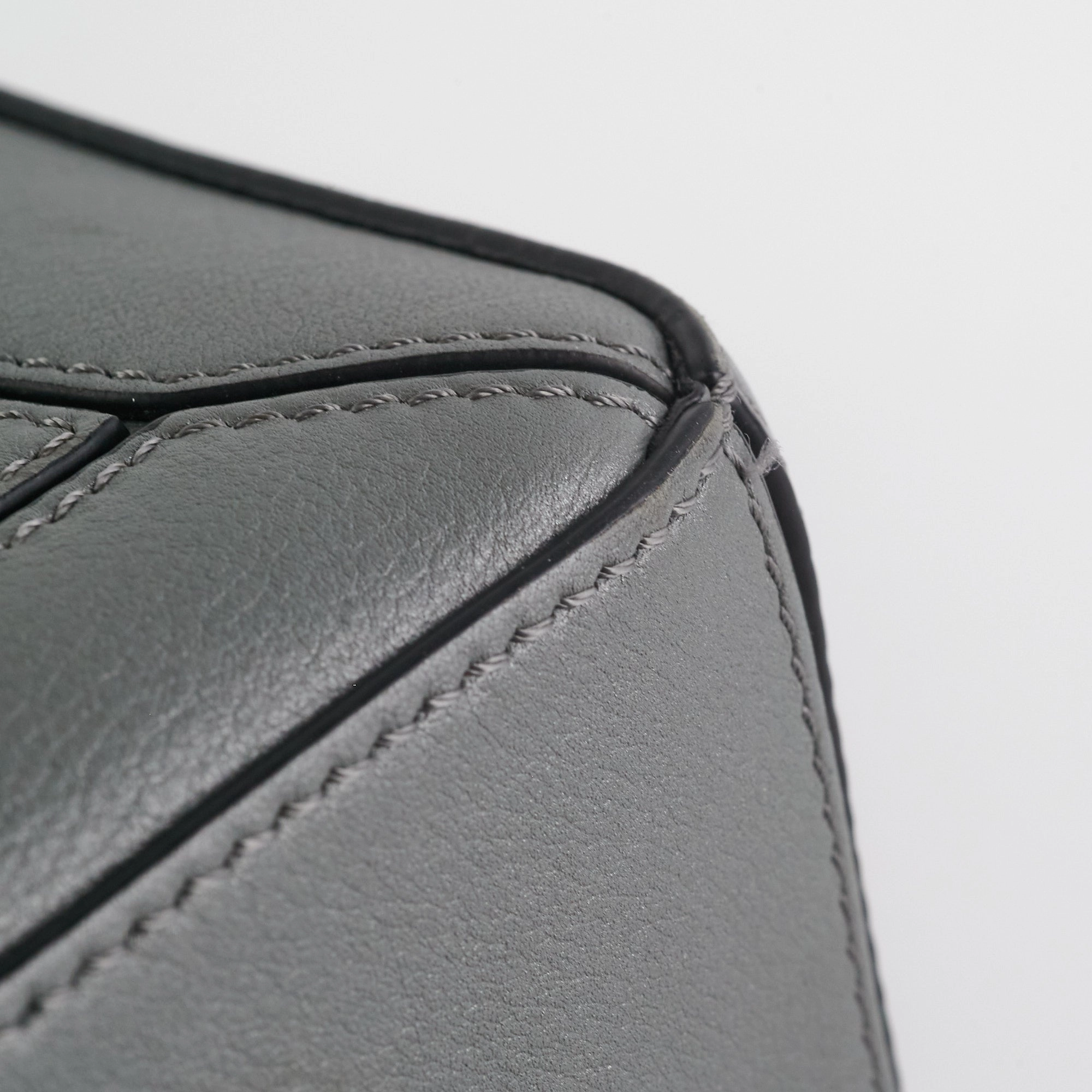 Loewe Puzzle Small Grey