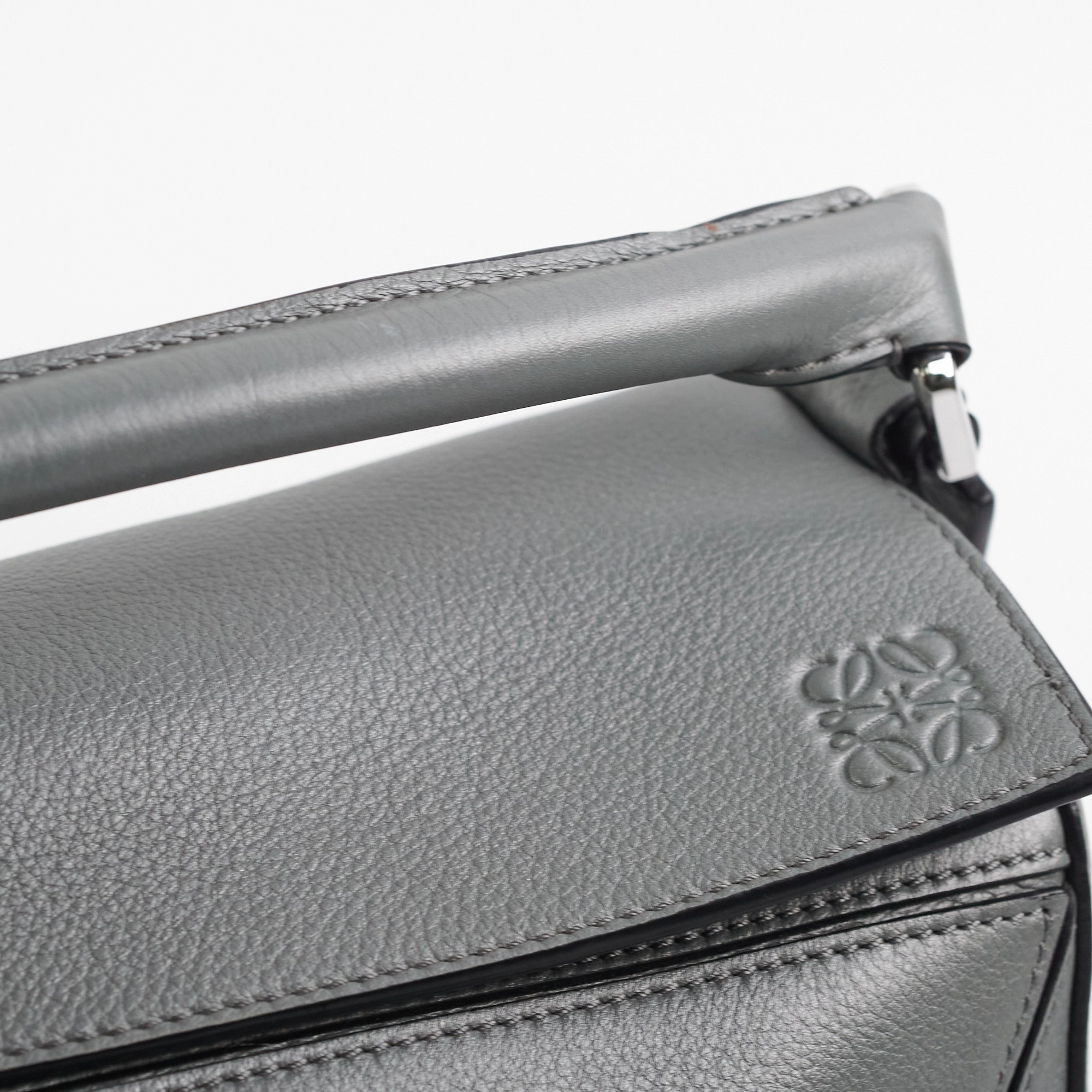 Loewe Puzzle Small Grey
