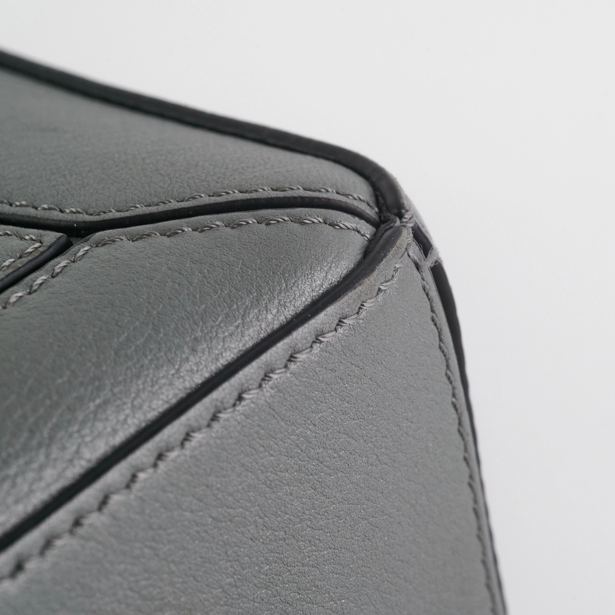 Loewe Puzzle Small Grey