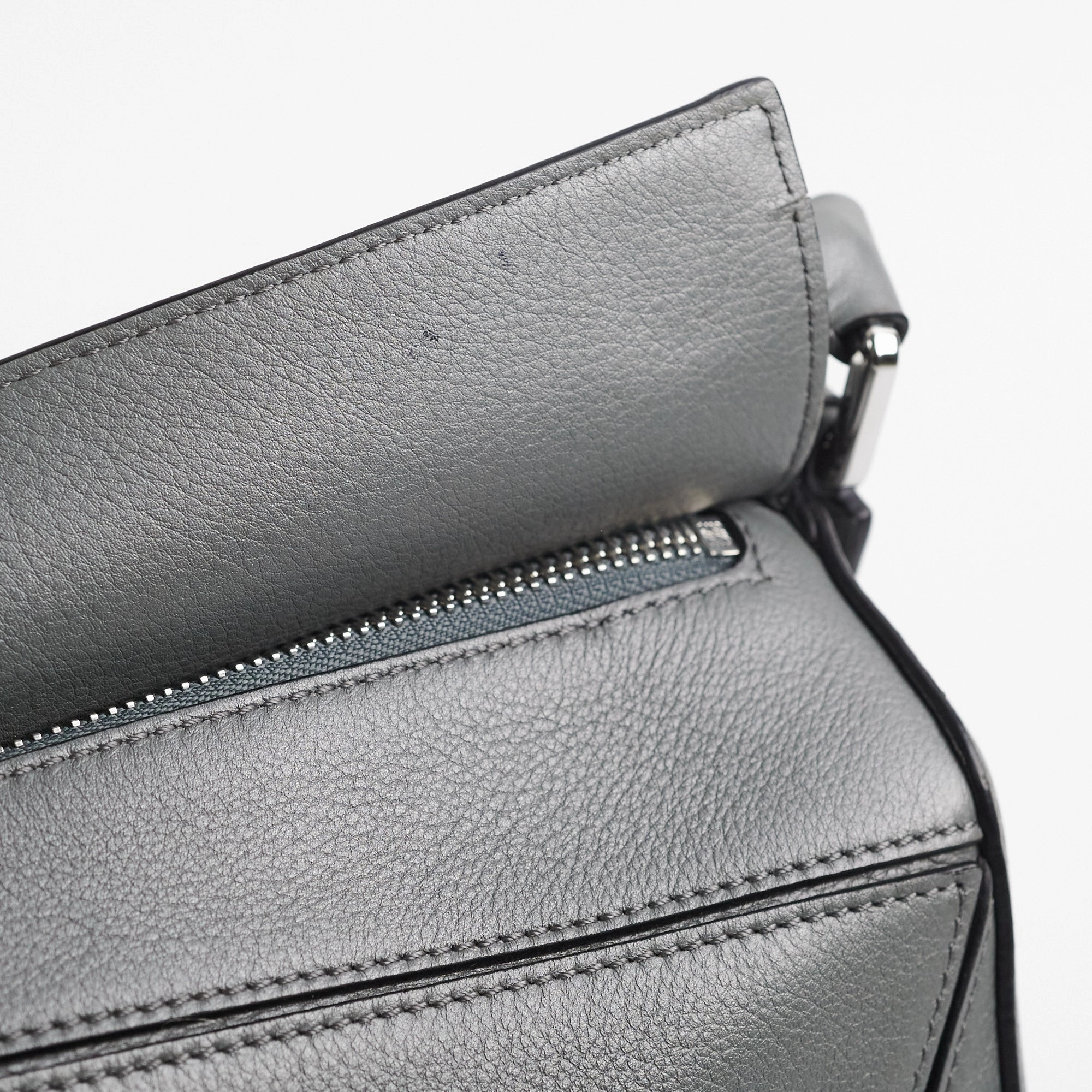 Loewe Puzzle Small Grey