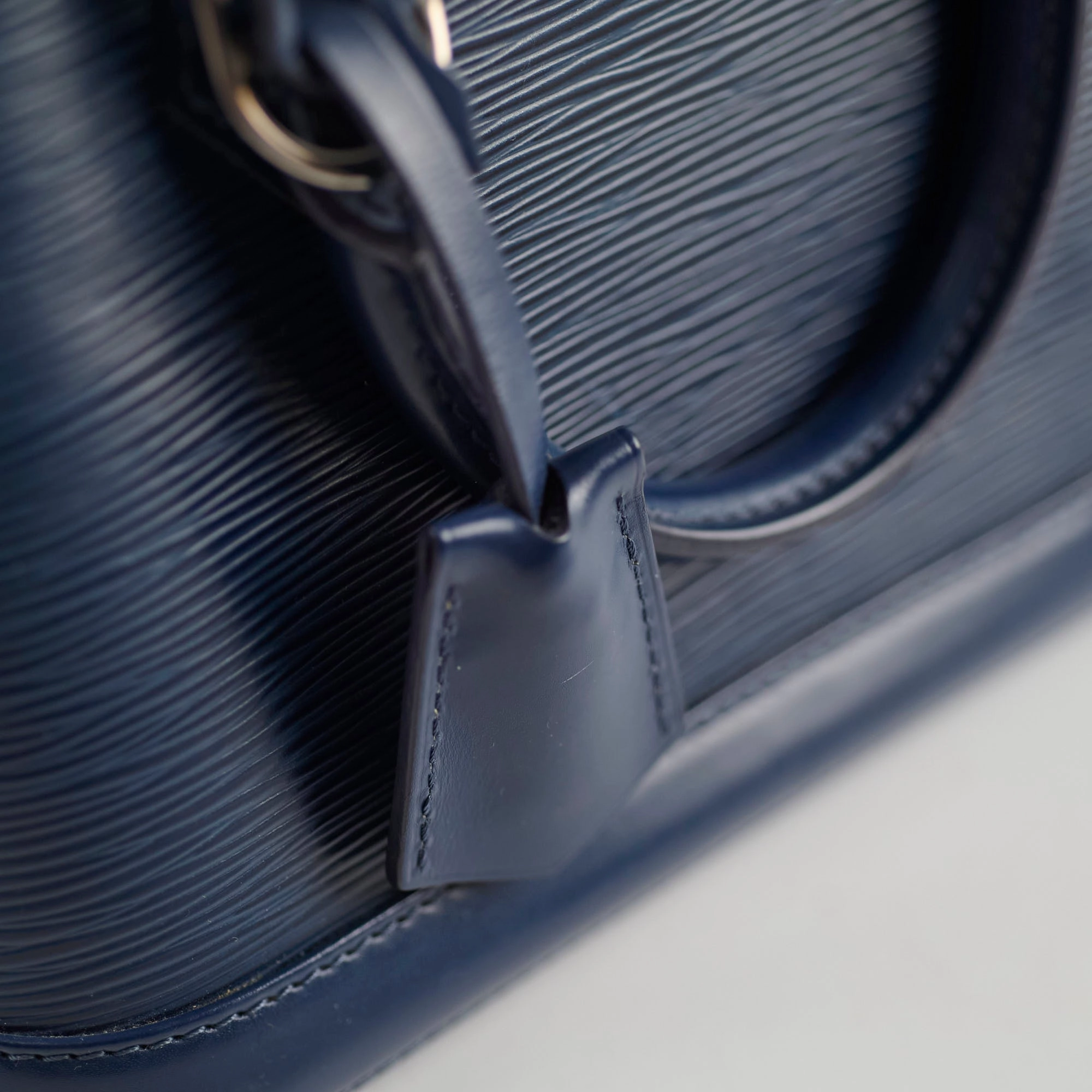Louis Vuitton Alma BB Epi Navy