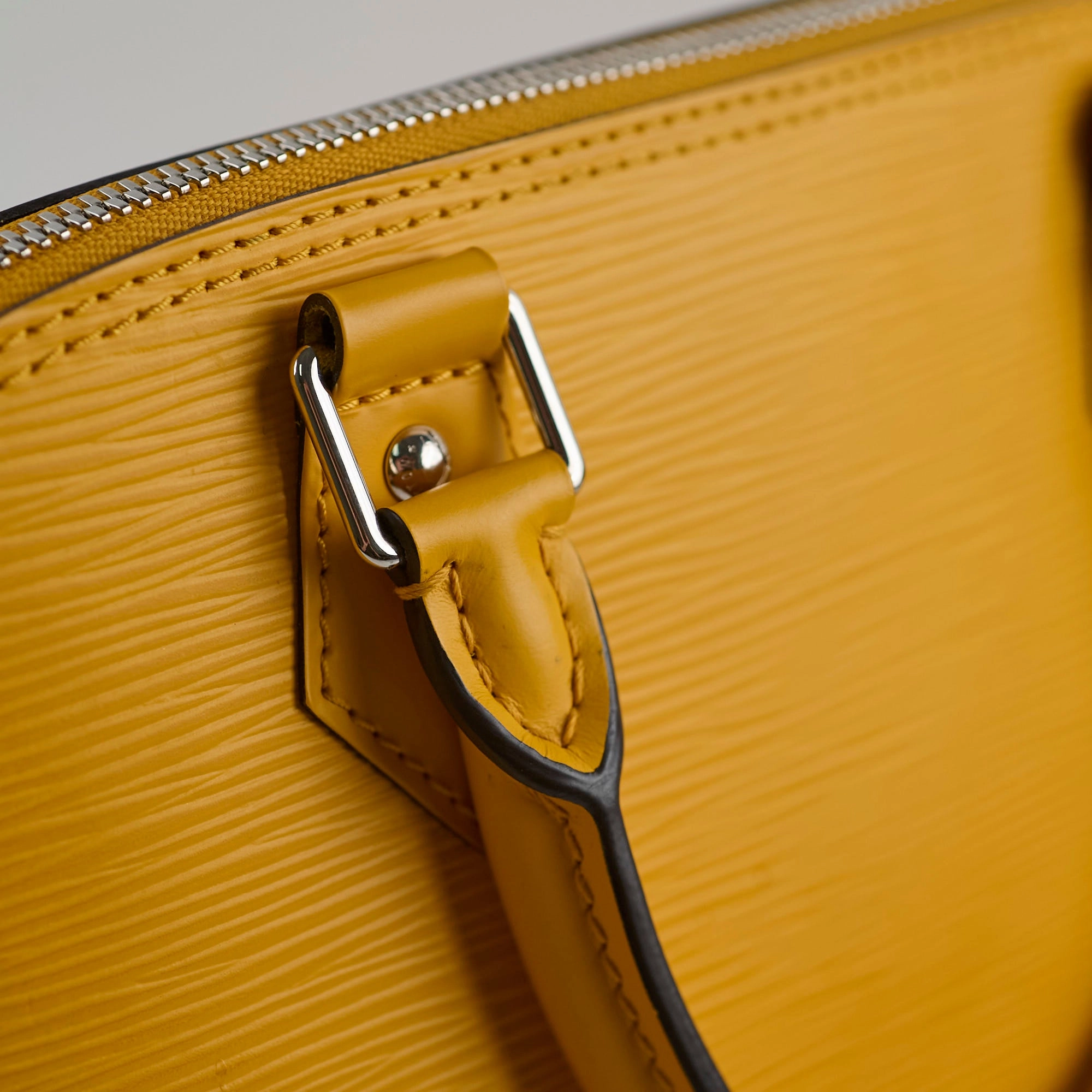 Louis Vuitton Alma MM Epi Mimosa Yellow