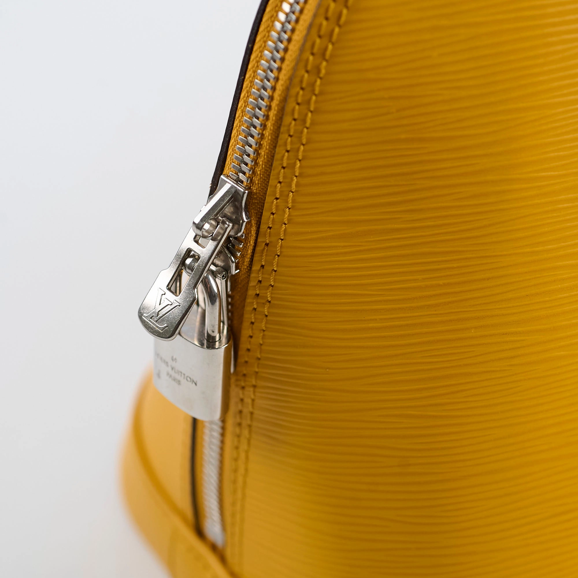 Louis Vuitton Alma MM Epi Mimosa Yellow