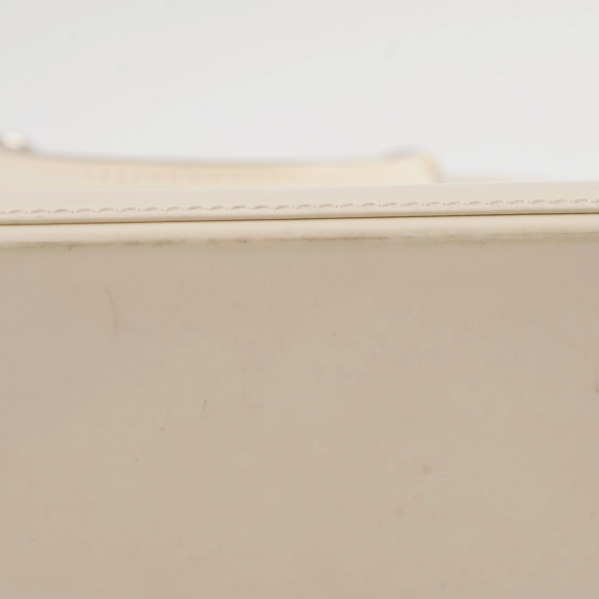 Louis Vuitton Alma PM Epi White