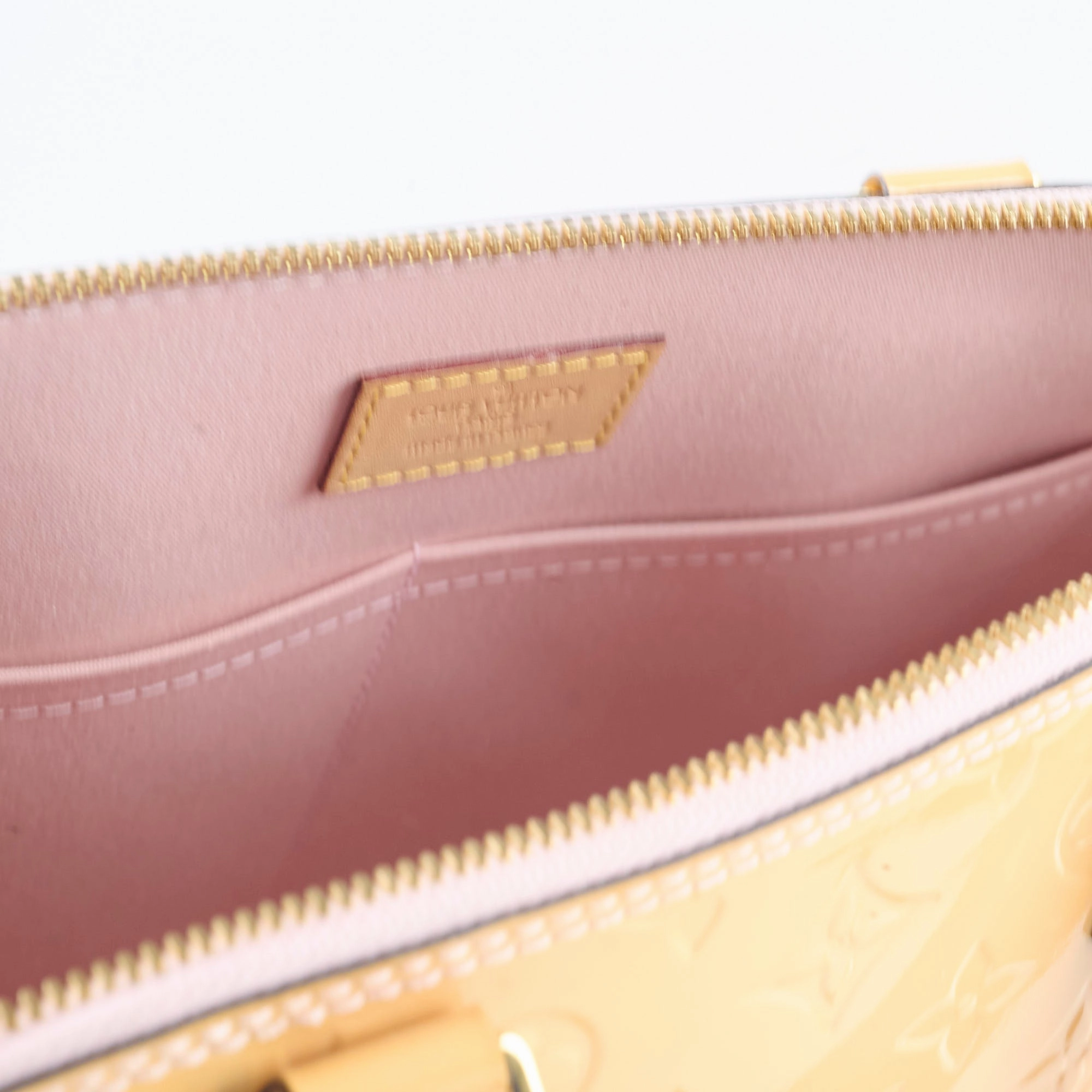 Louis Vuitton Alma PM Vernis Beige