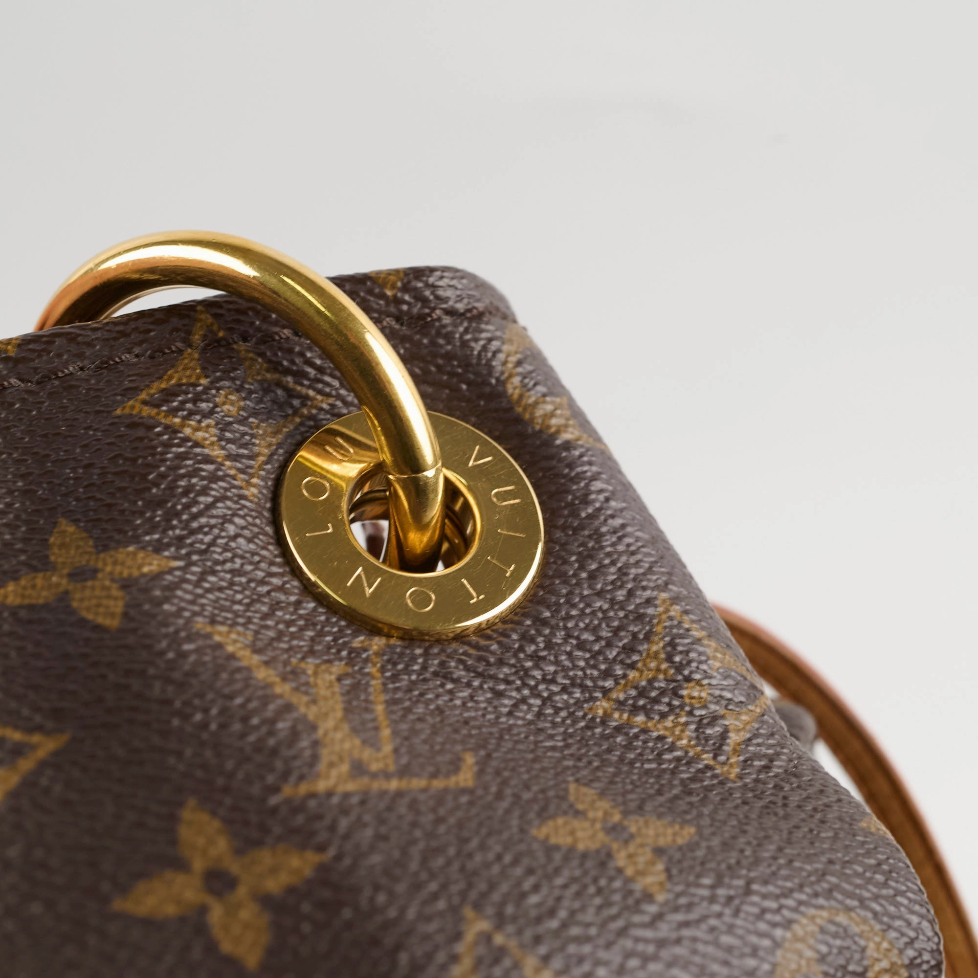 Louis Vuitton Artsy MM Monogram