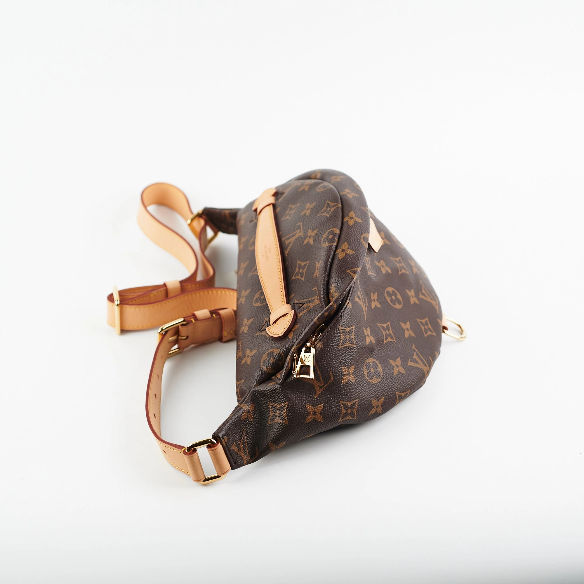 Louis Vuitton Bum bag MM Monogram