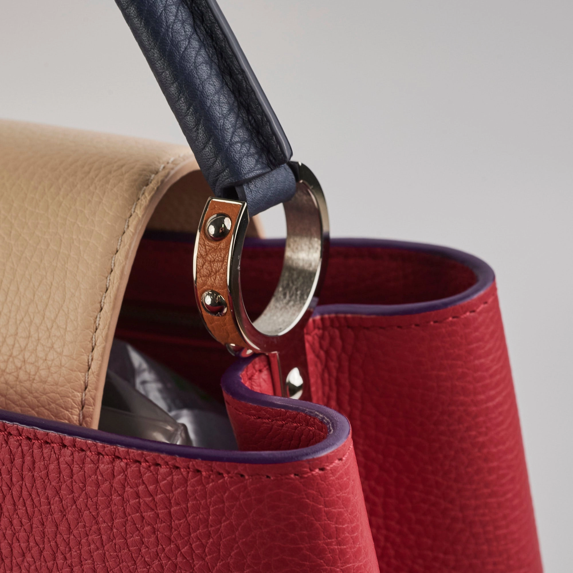Louis Vuitton Capucine PM