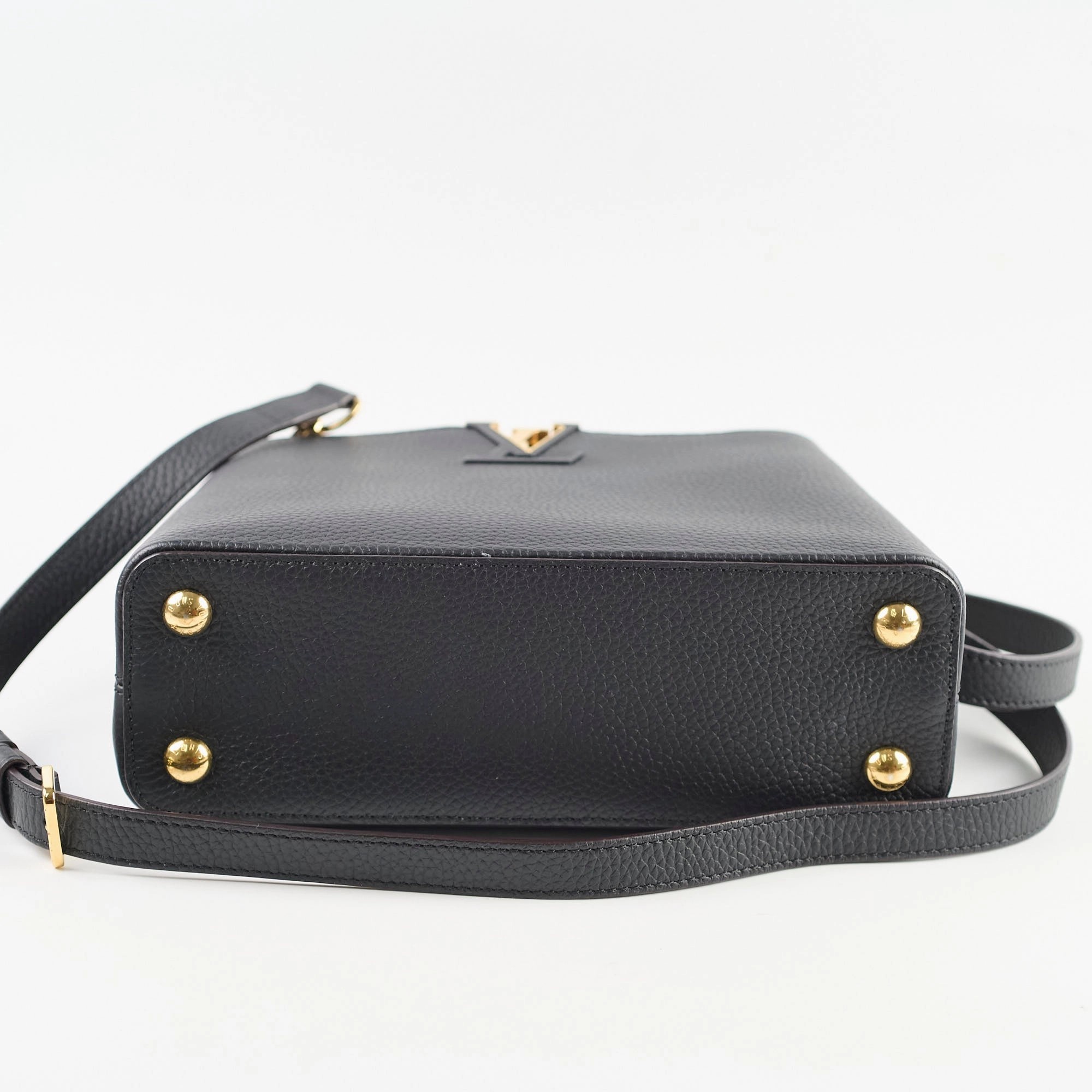 Louis Vuitton Capucines BB Black