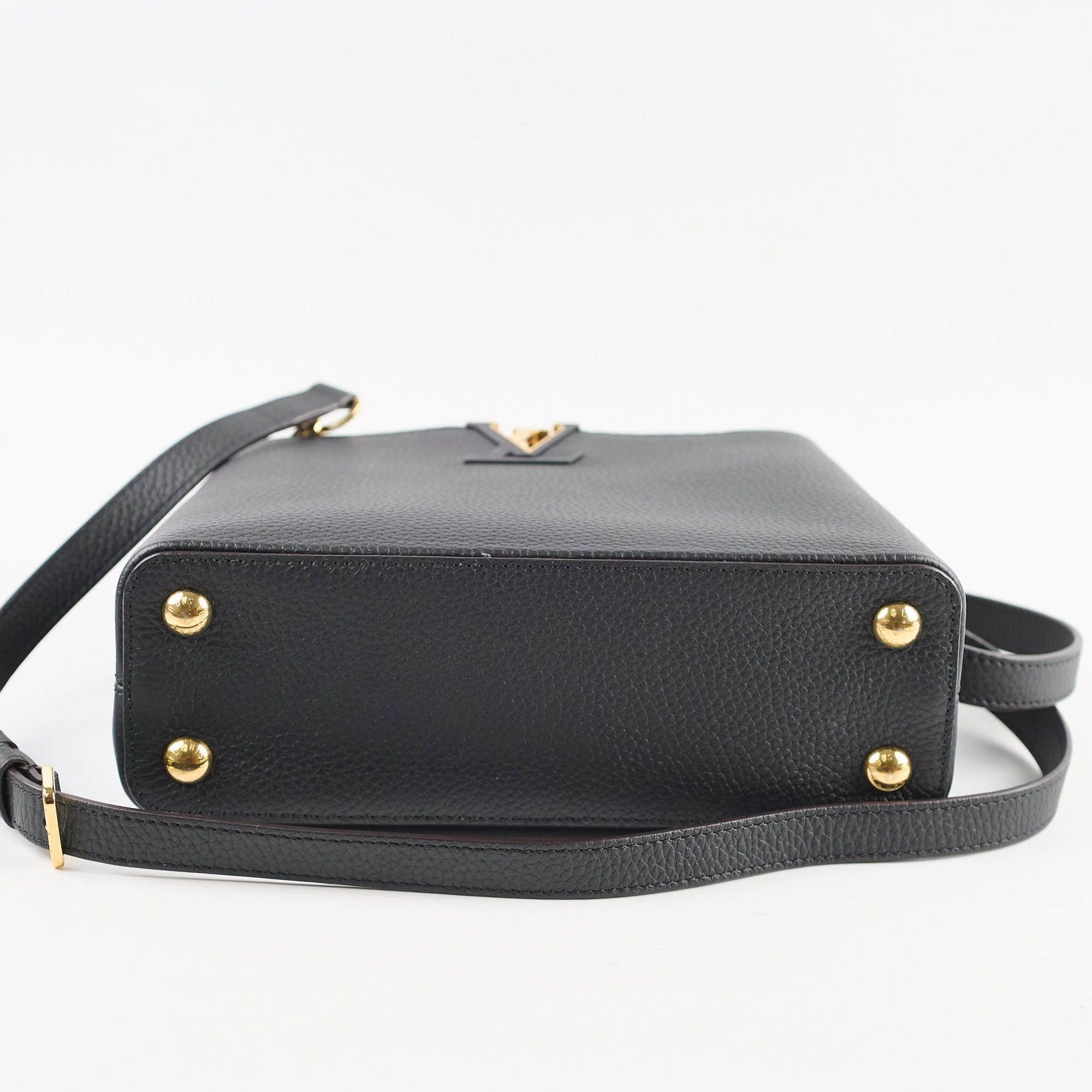Louis Vuitton Capucines BB Black