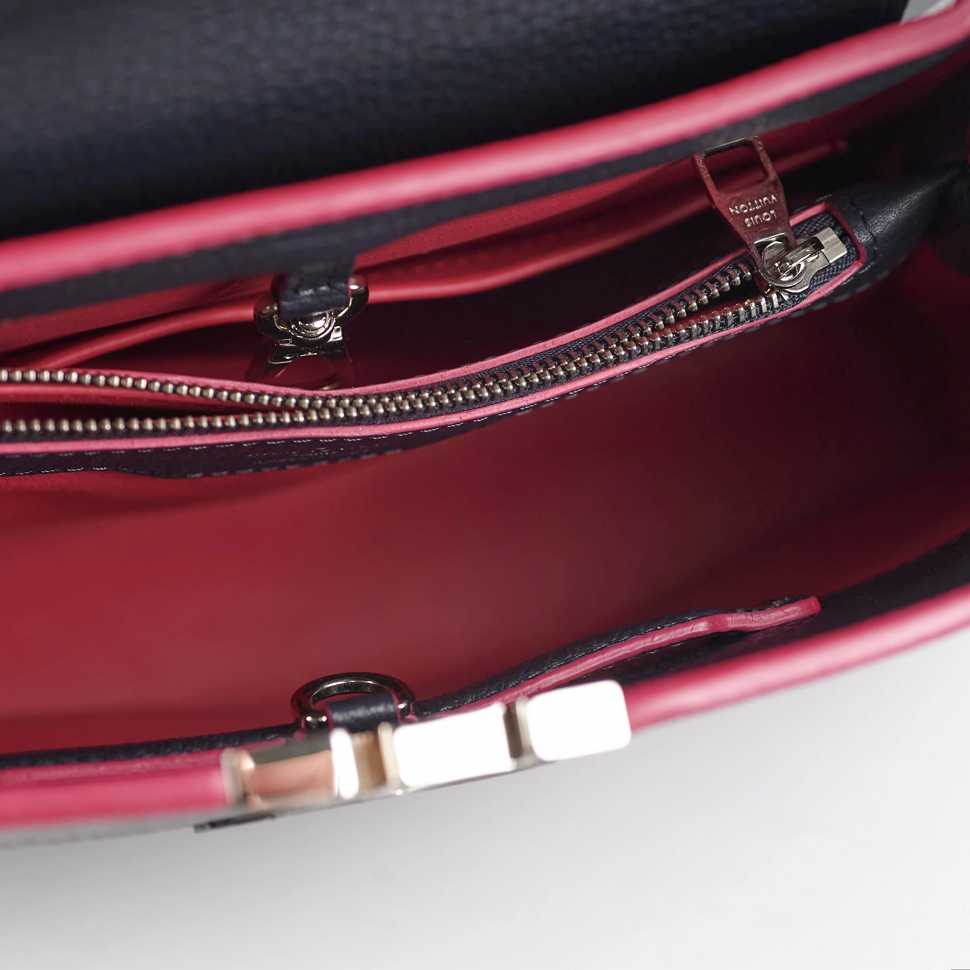 Louis Vuitton Capucines MM Navy