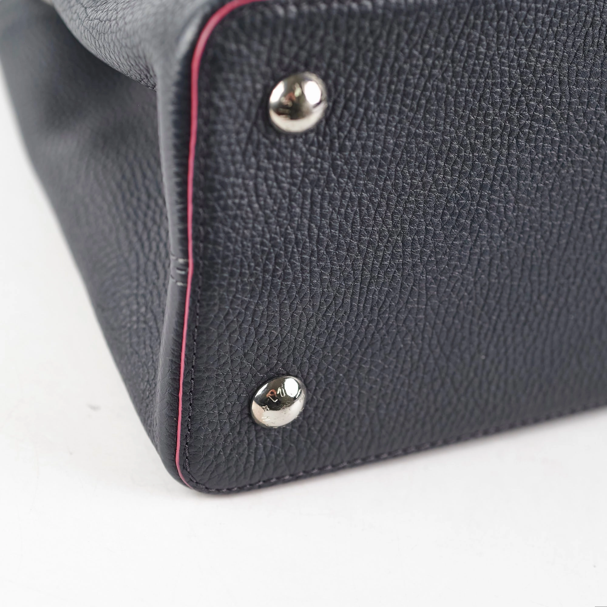 Louis Vuitton Capucines MM Navy