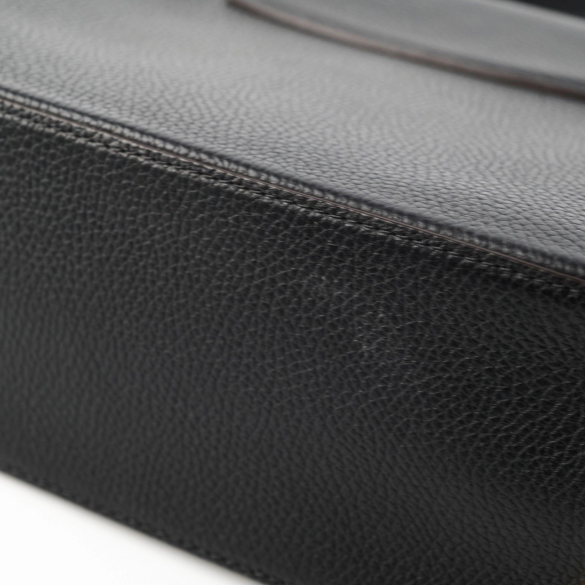 Louis Vuitton Capucines PM Black