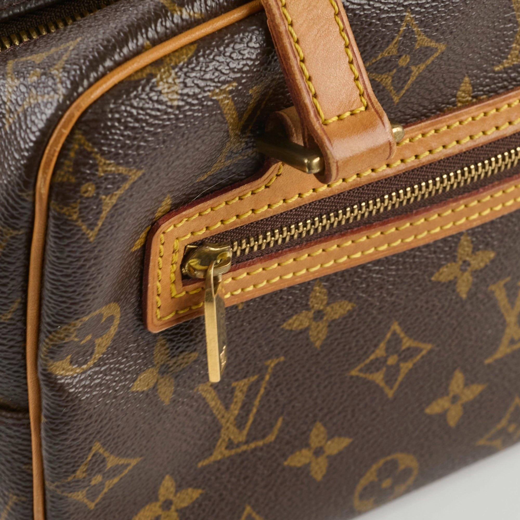 Louis Vuitton Cite MM Monogram