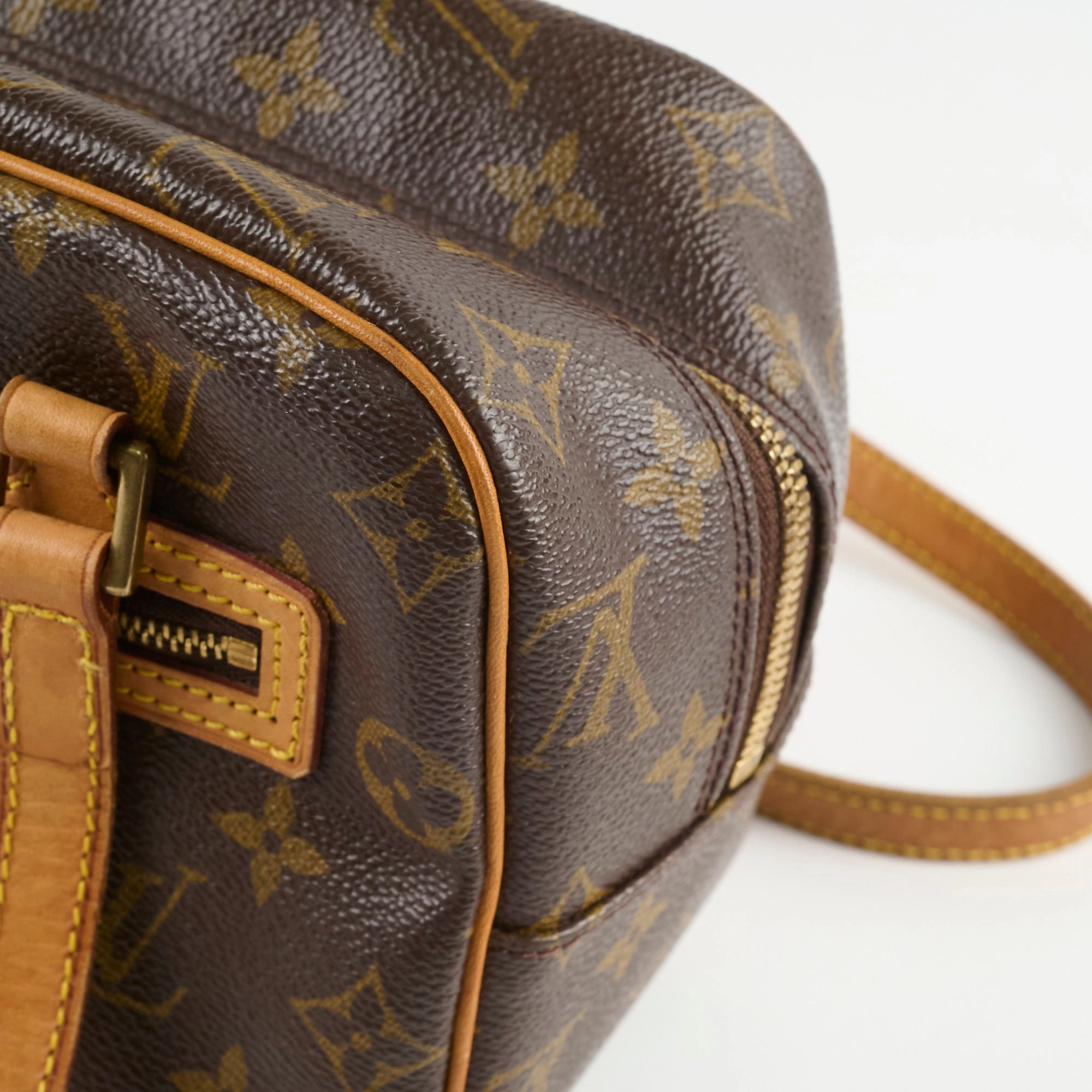 Louis Vuitton Cite MM Monogram