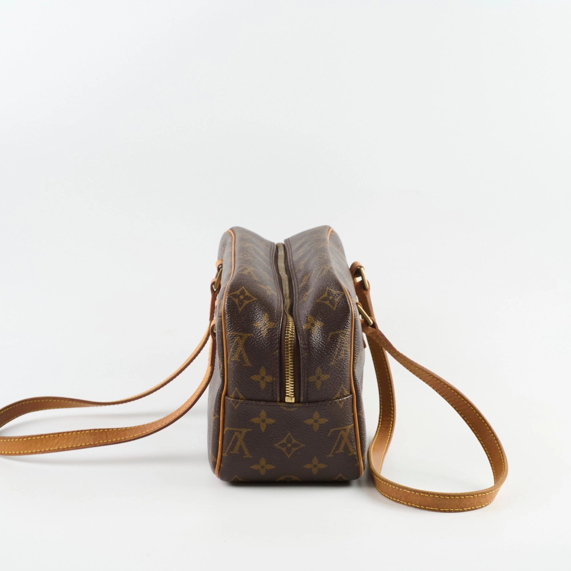 Louis Vuitton Cite MM Monogram