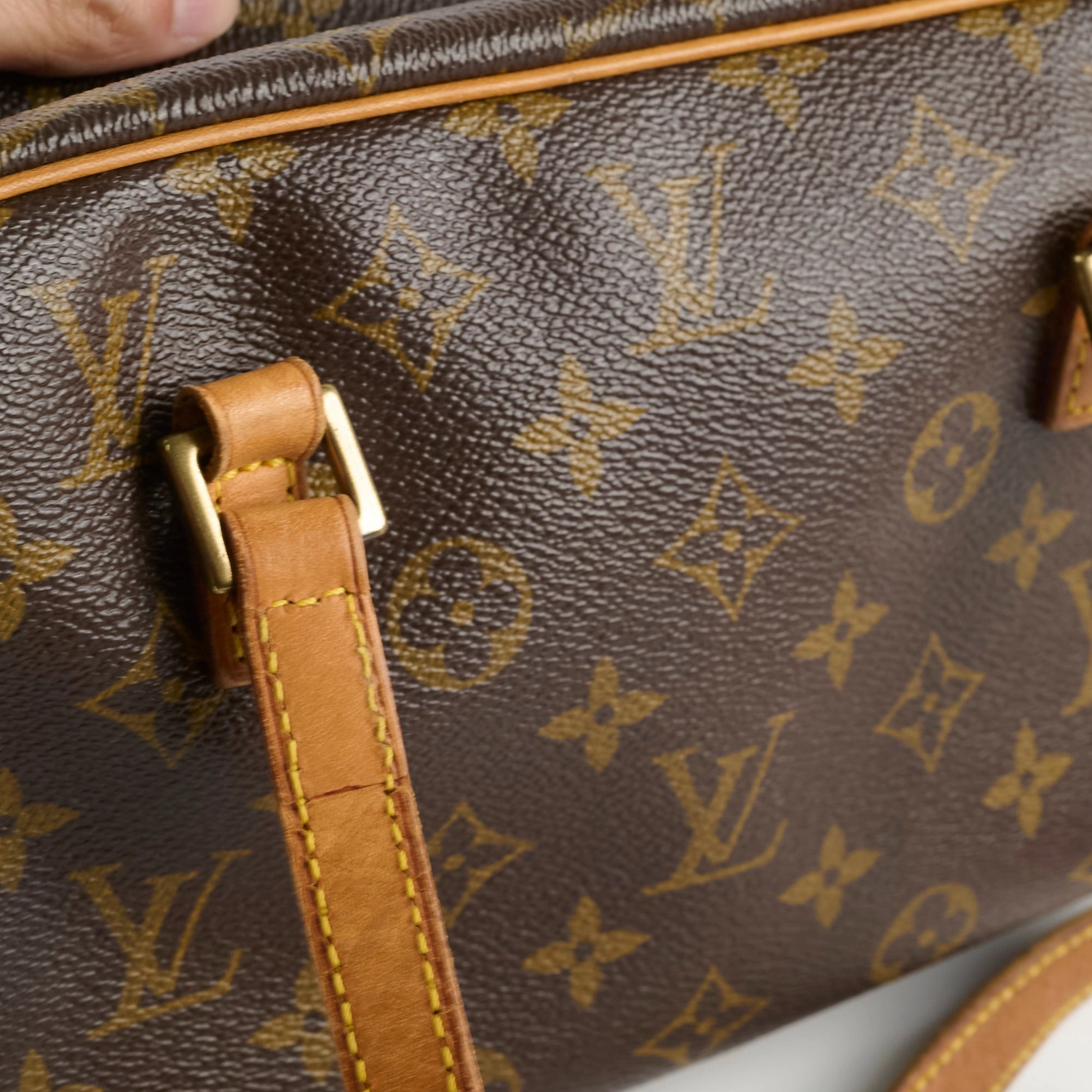 Louis Vuitton Cite MM Monogram
