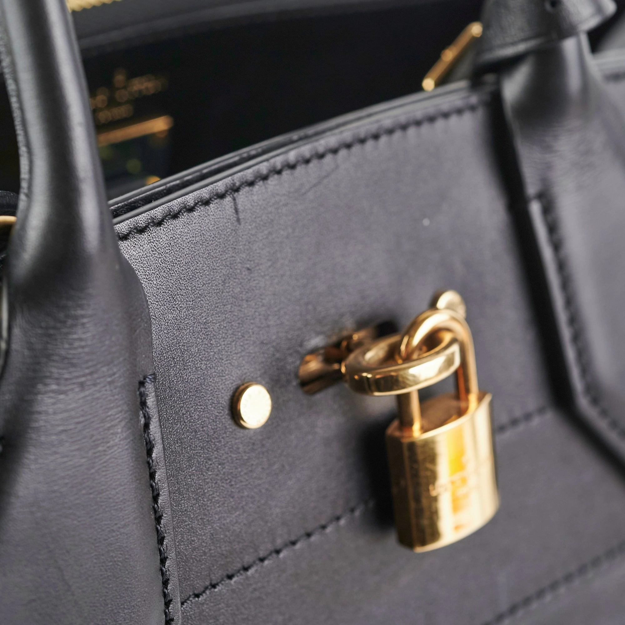 Louis Vuitton City Streamer MM Bag Black