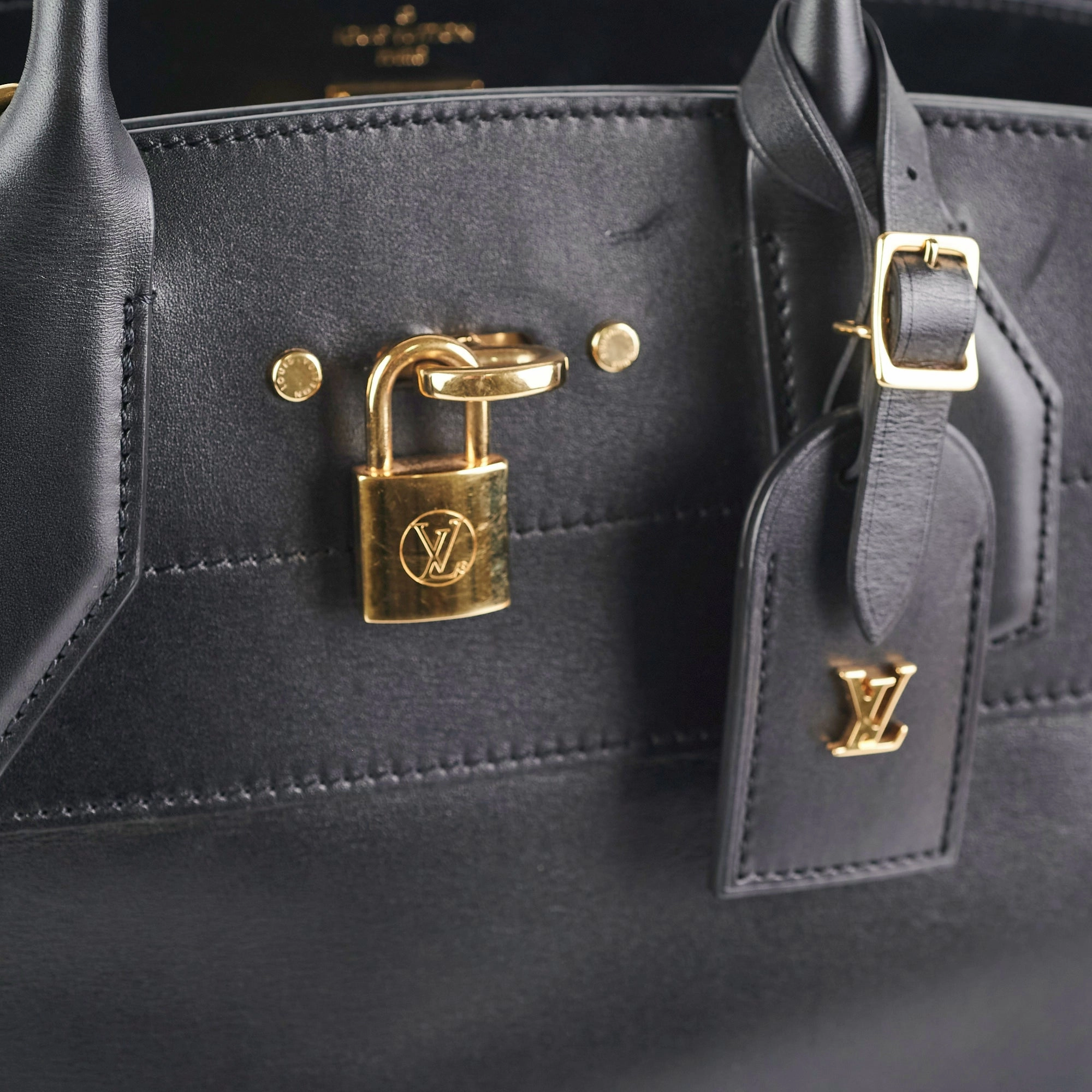 Louis Vuitton City Streamer MM Bag Black