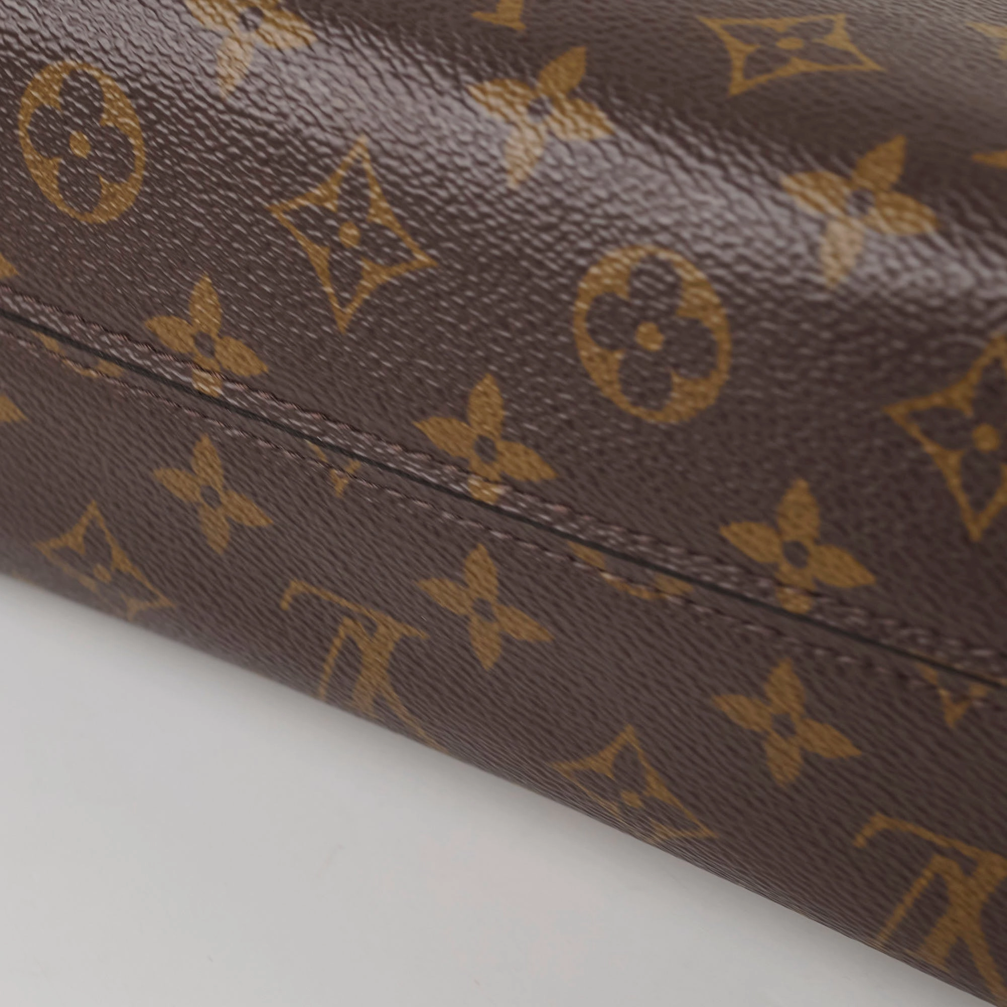 Louis Vuitton Clunny BB Monogram Microchip
