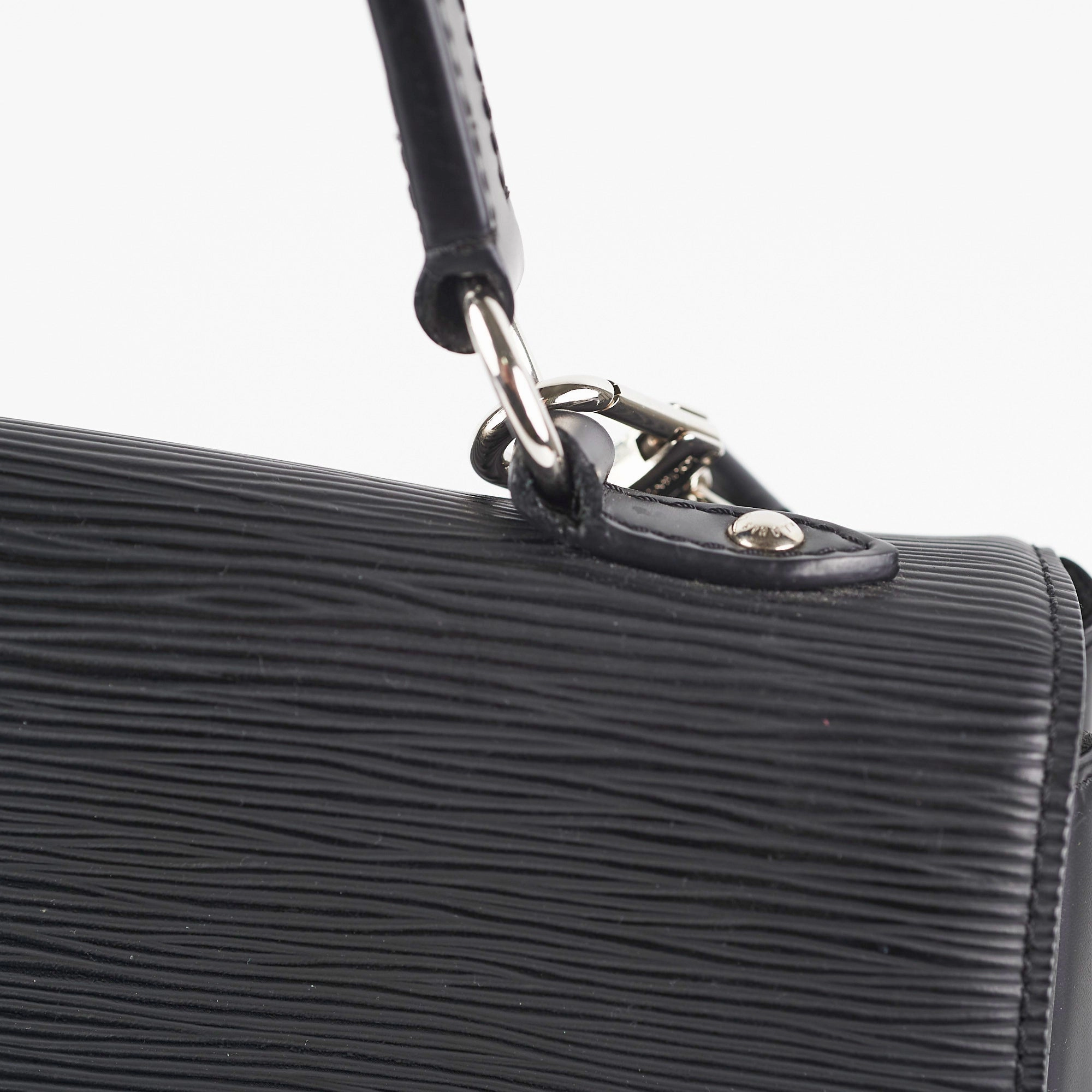 Louis Vuitton Cluny MM Epi Black Bag