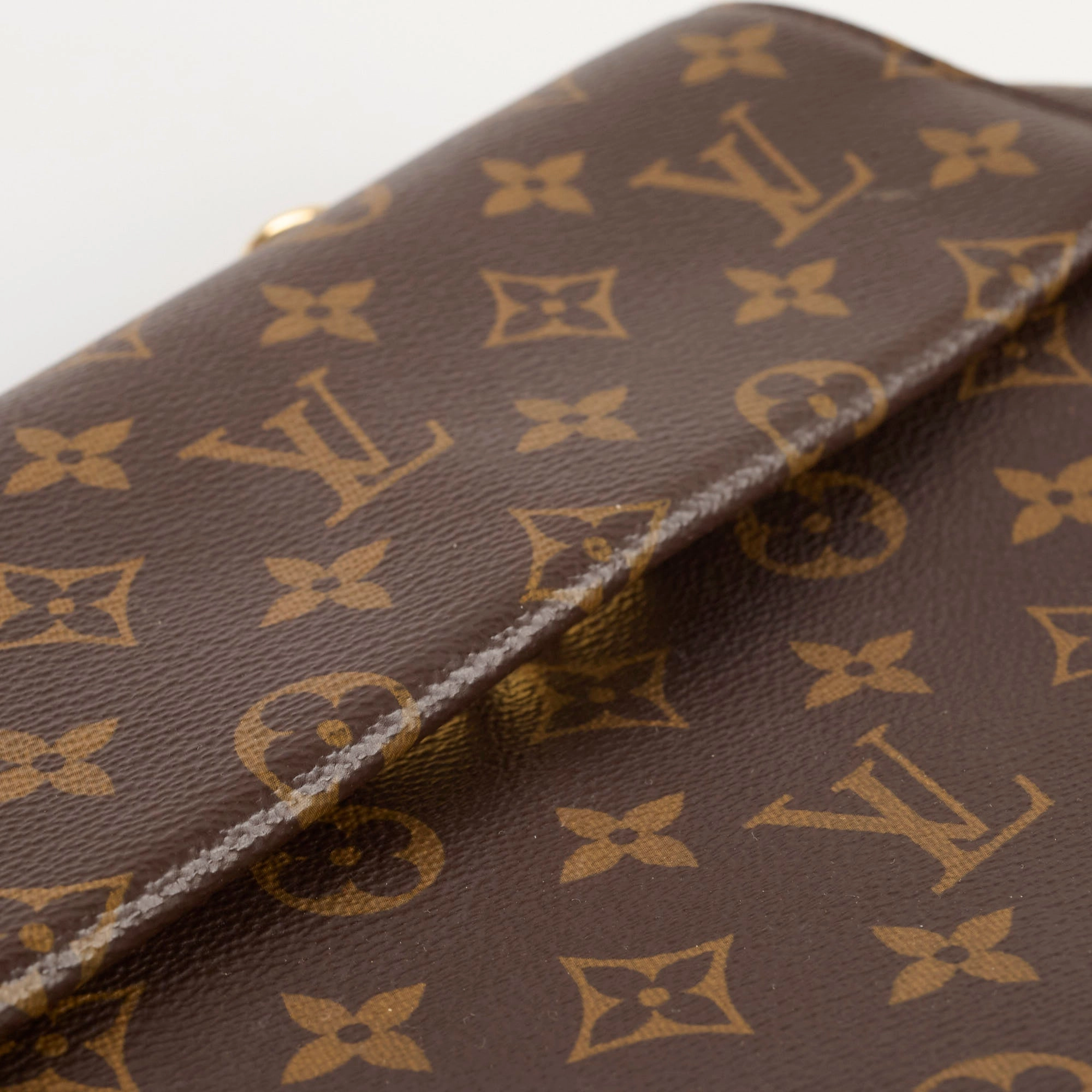 Louis Vuitton Cluny MM Monogram Microchip