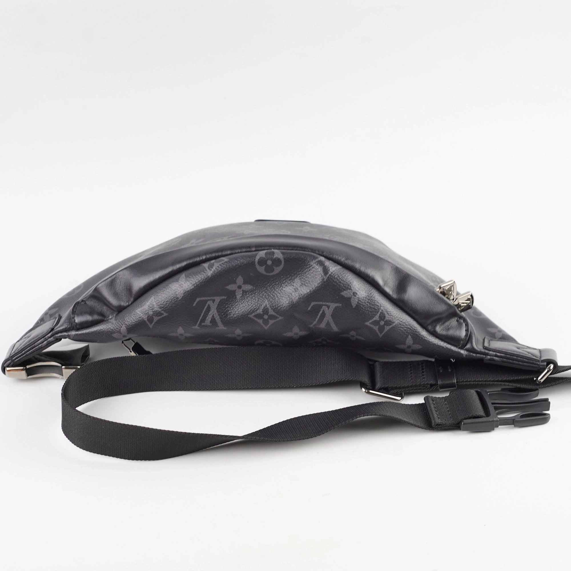 Louis Vuitton Discovery Bumbag PM Monogram Eclipse