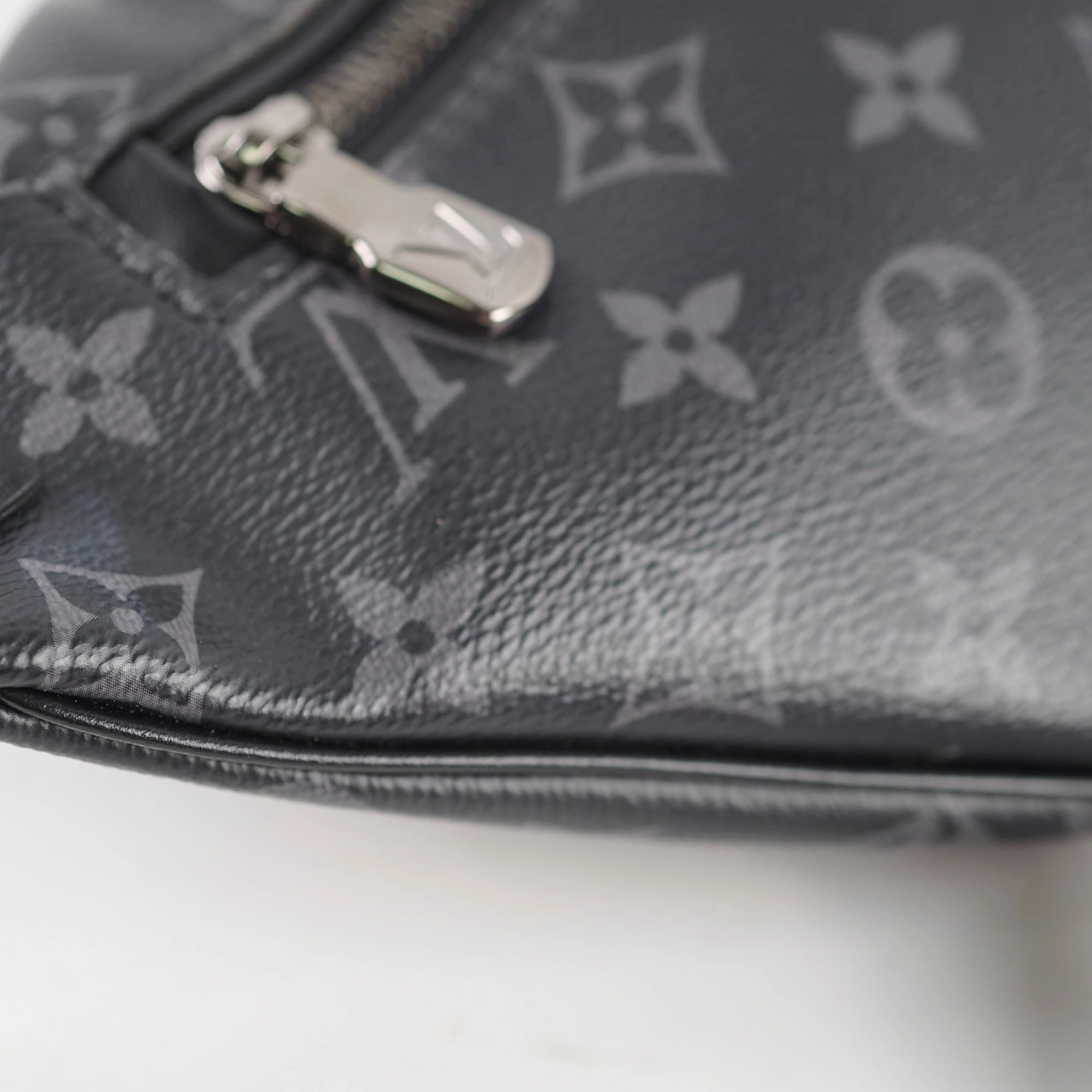 Louis Vuitton Discovery Bumbag PM Monogram Eclipse