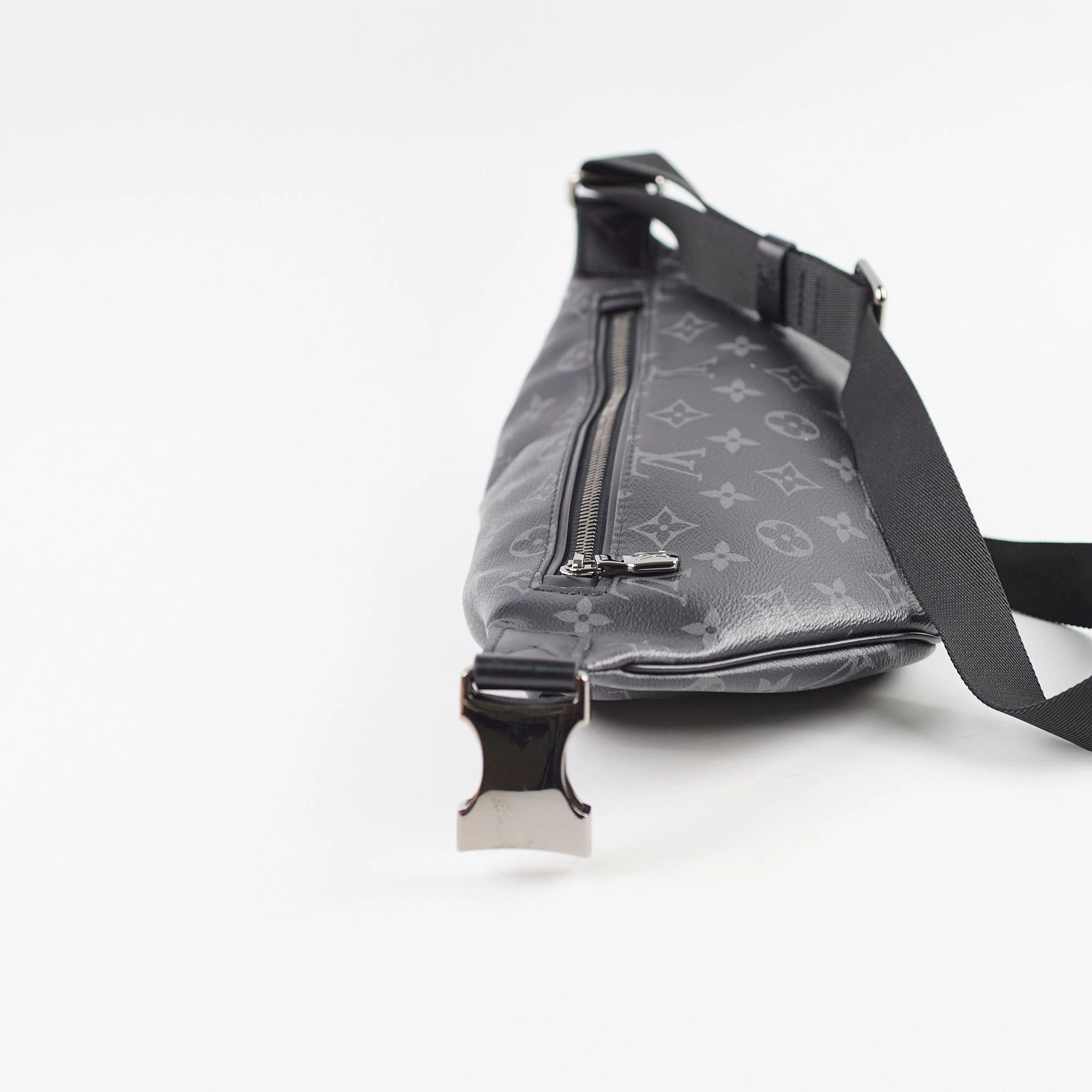 Louis Vuitton Discovery Bumbag PM Monogram Eclipse