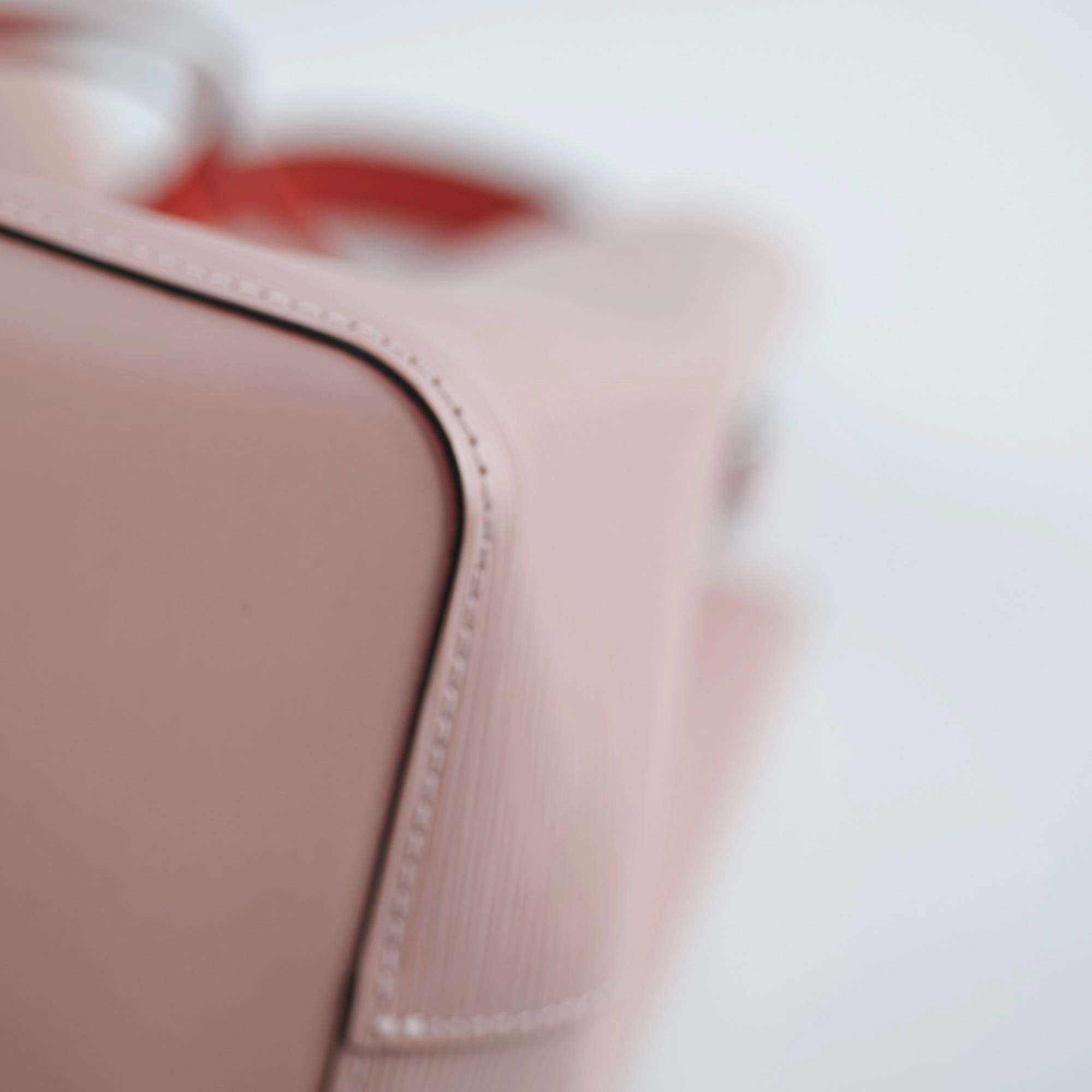 Louis Vuitton Epi Neo Noe Epi Rose Ballerine Bucket Bag
