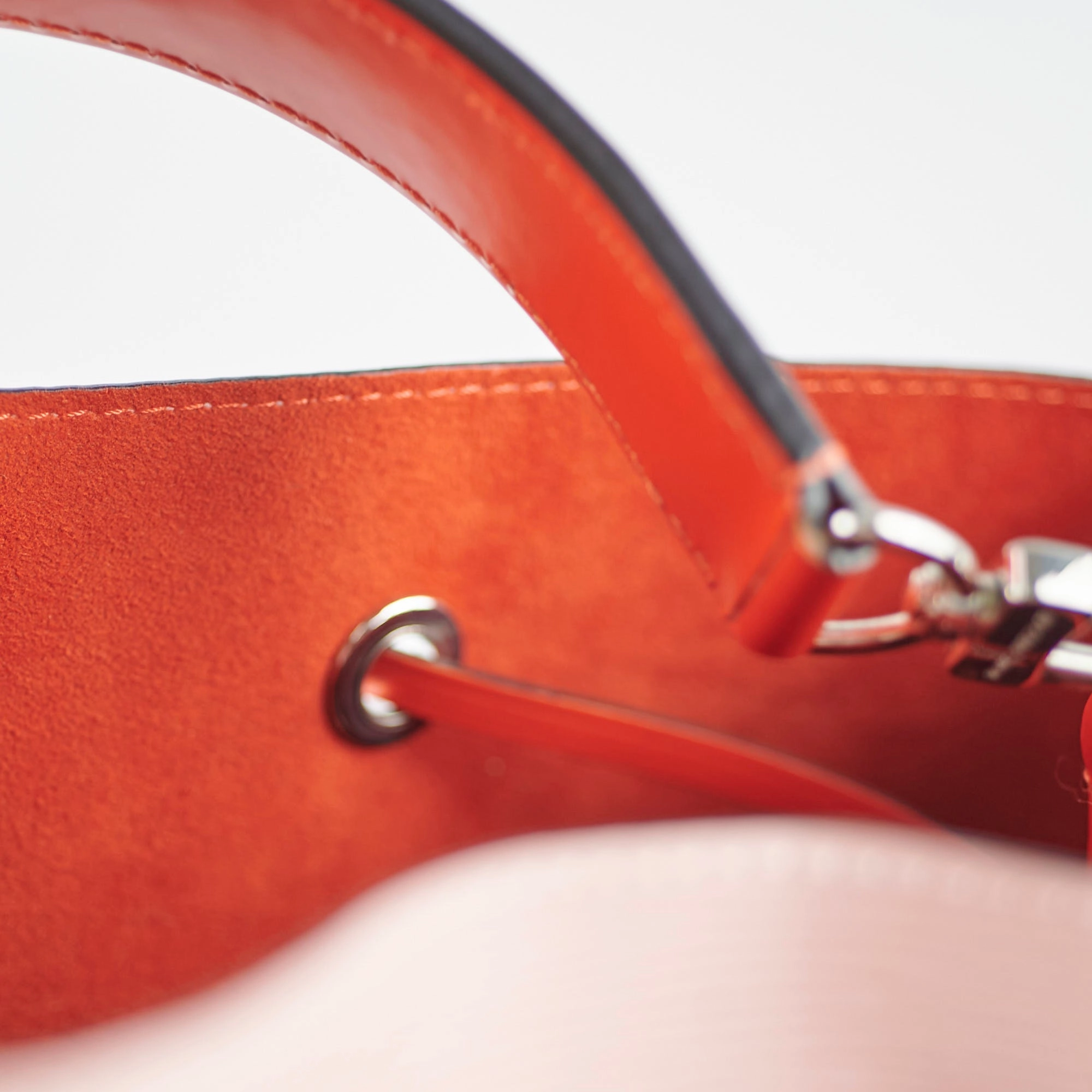 Louis Vuitton Epi Neo Noe Epi Rose Ballerine Bucket Bag