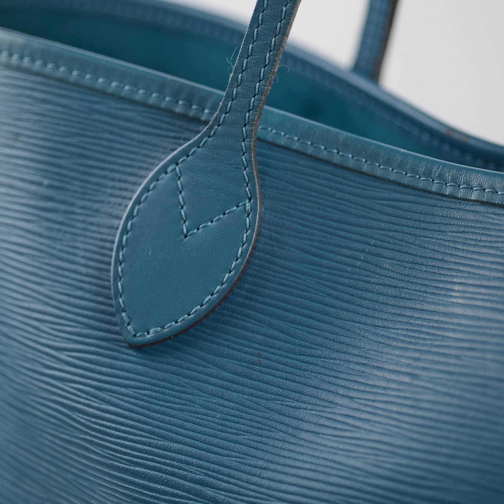 Louis Vuitton Epi Neverfull MM Blue