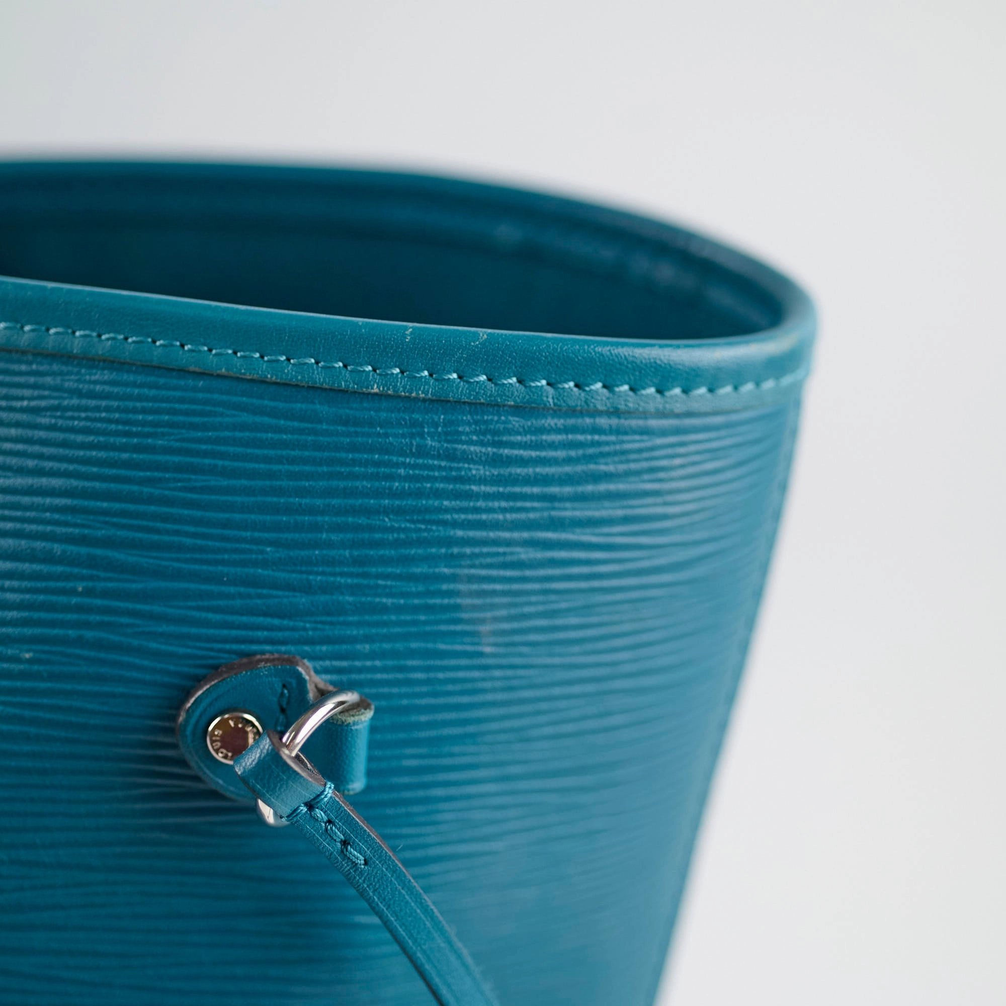 Louis Vuitton Epi Neverfull MM Blue