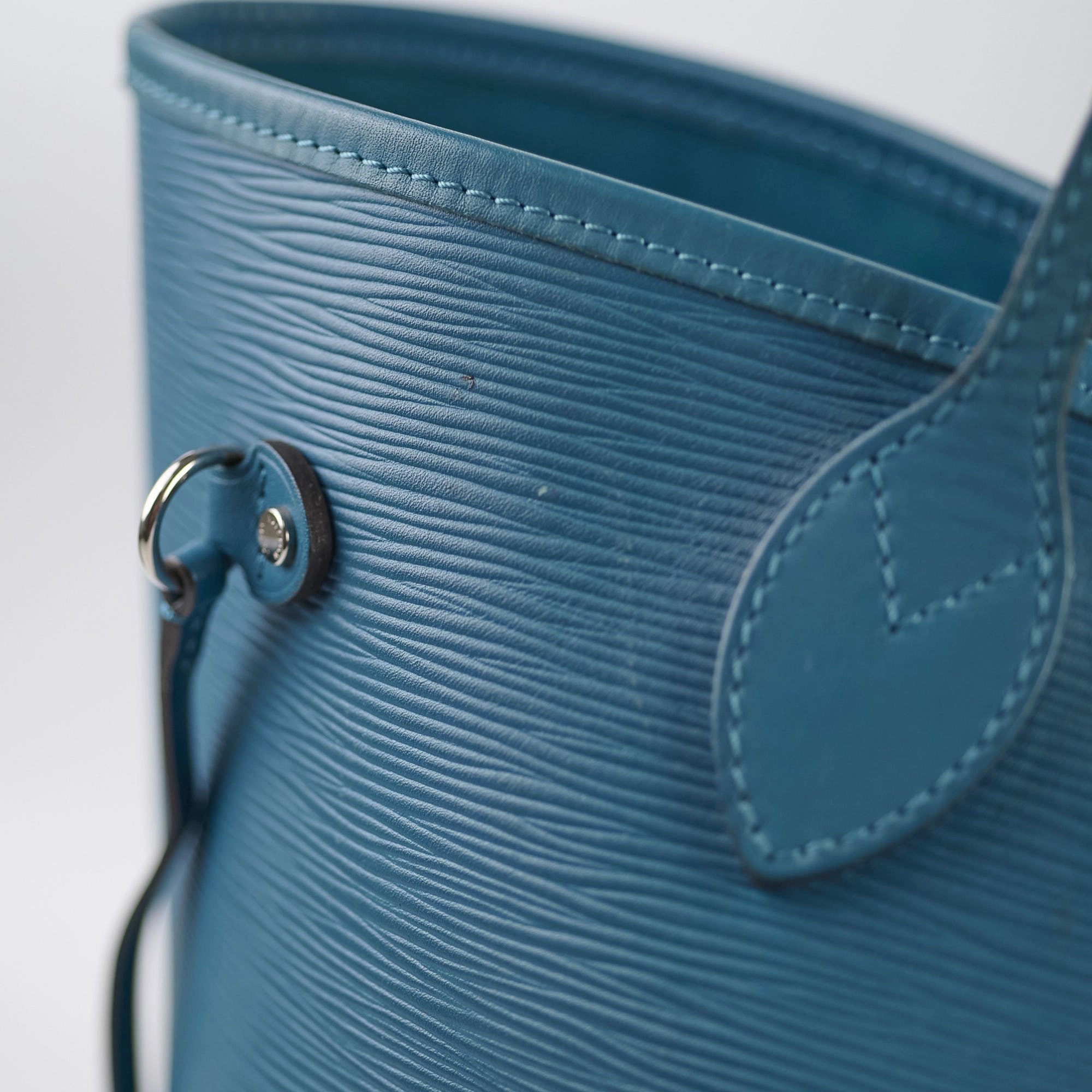 Louis Vuitton Epi Neverfull MM Blue
