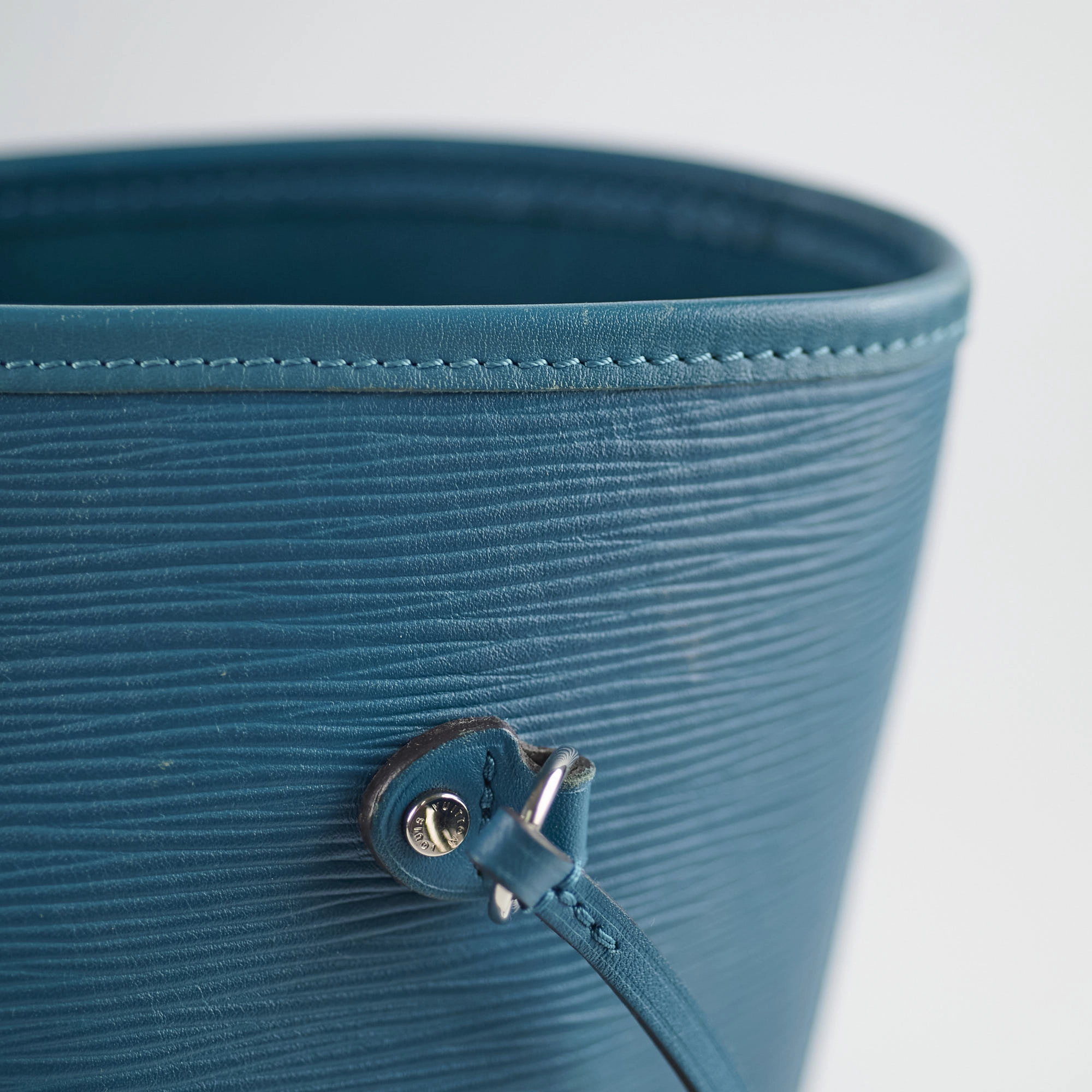 Louis Vuitton Epi Neverfull MM Blue