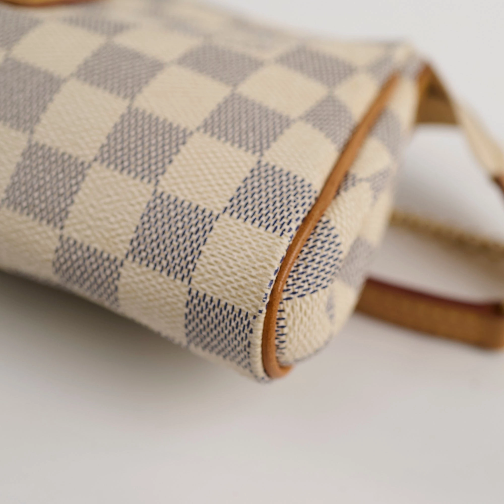 Louis Vuitton Eva Clutch Damier Azur