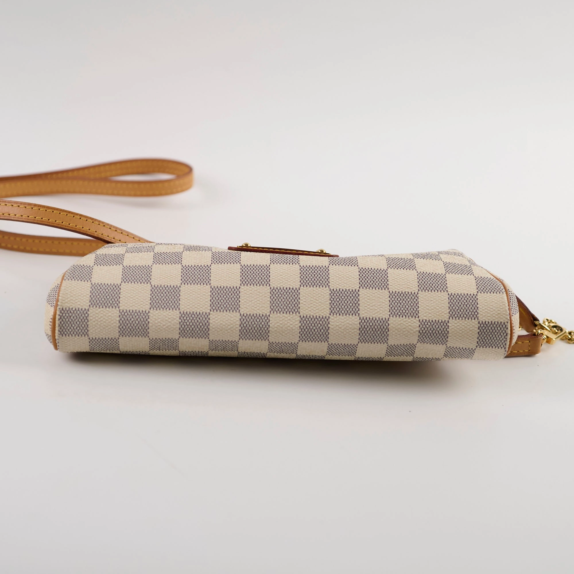 Louis Vuitton Eva Clutch Damier Azur