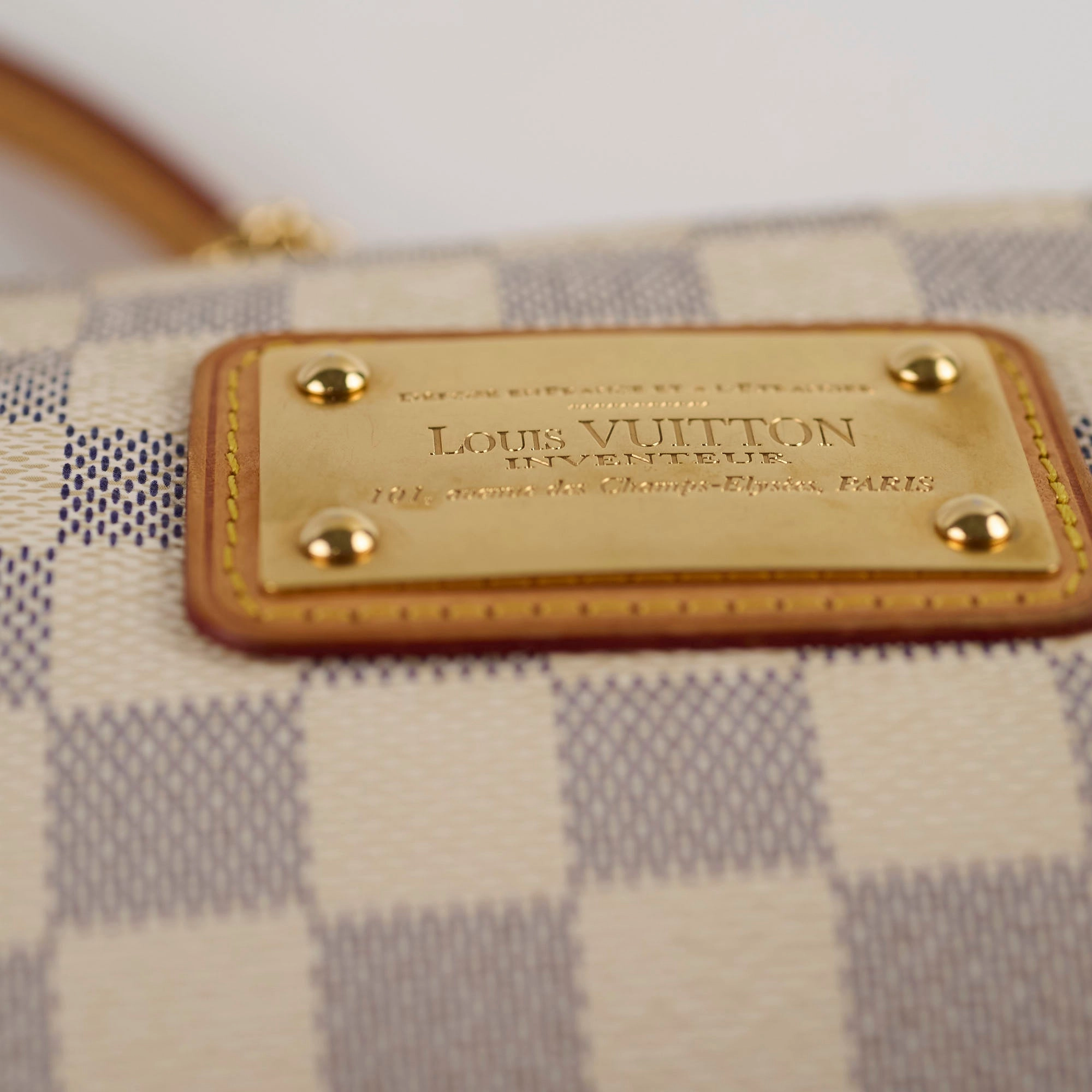 Louis Vuitton Eva Clutch Damier Azur