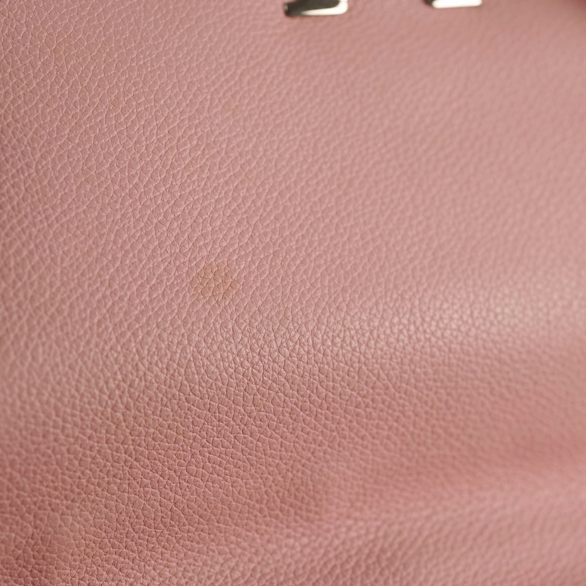 Louis Vuitton Lock Me Light Pink